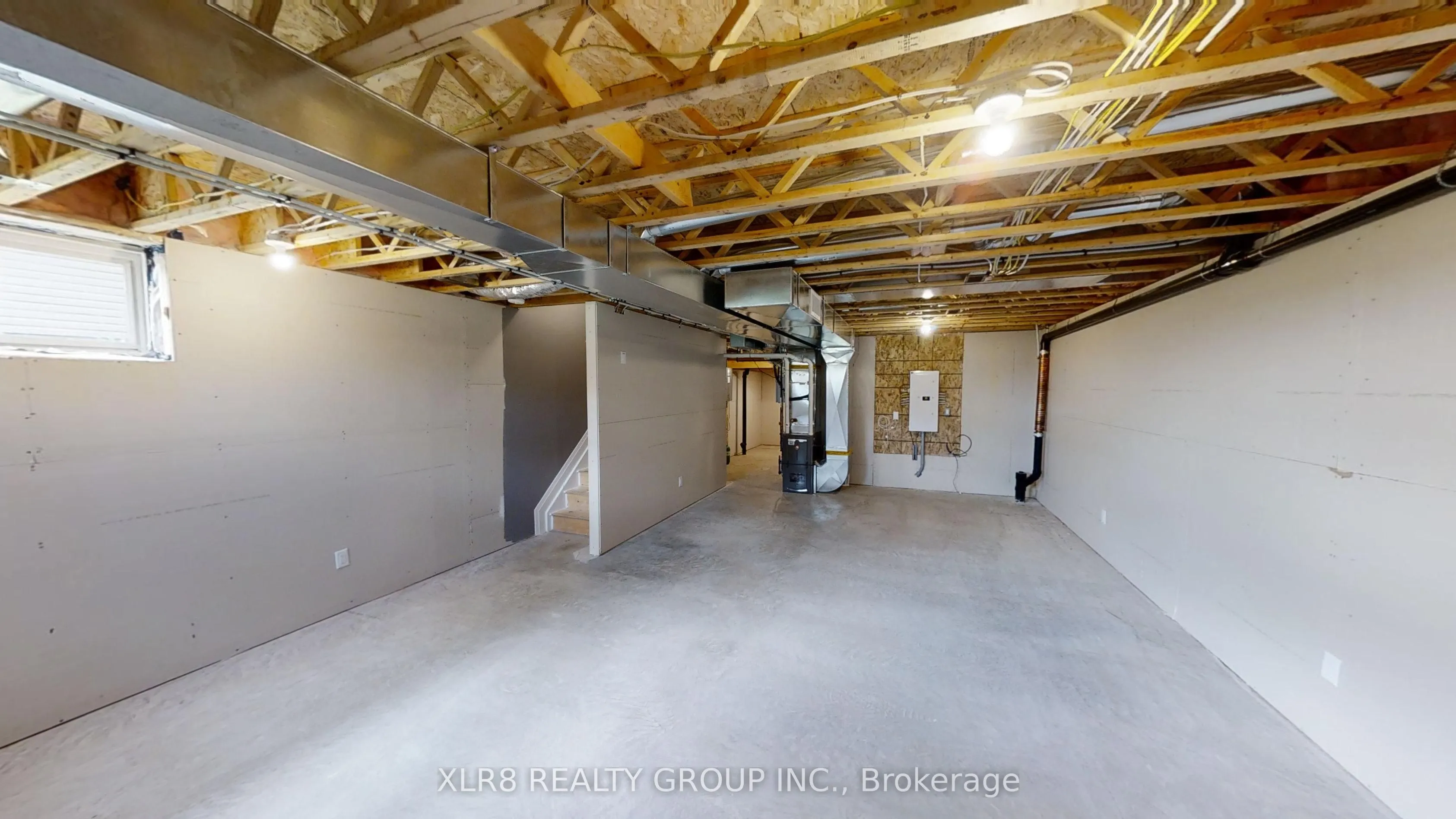 190 Argile Street S