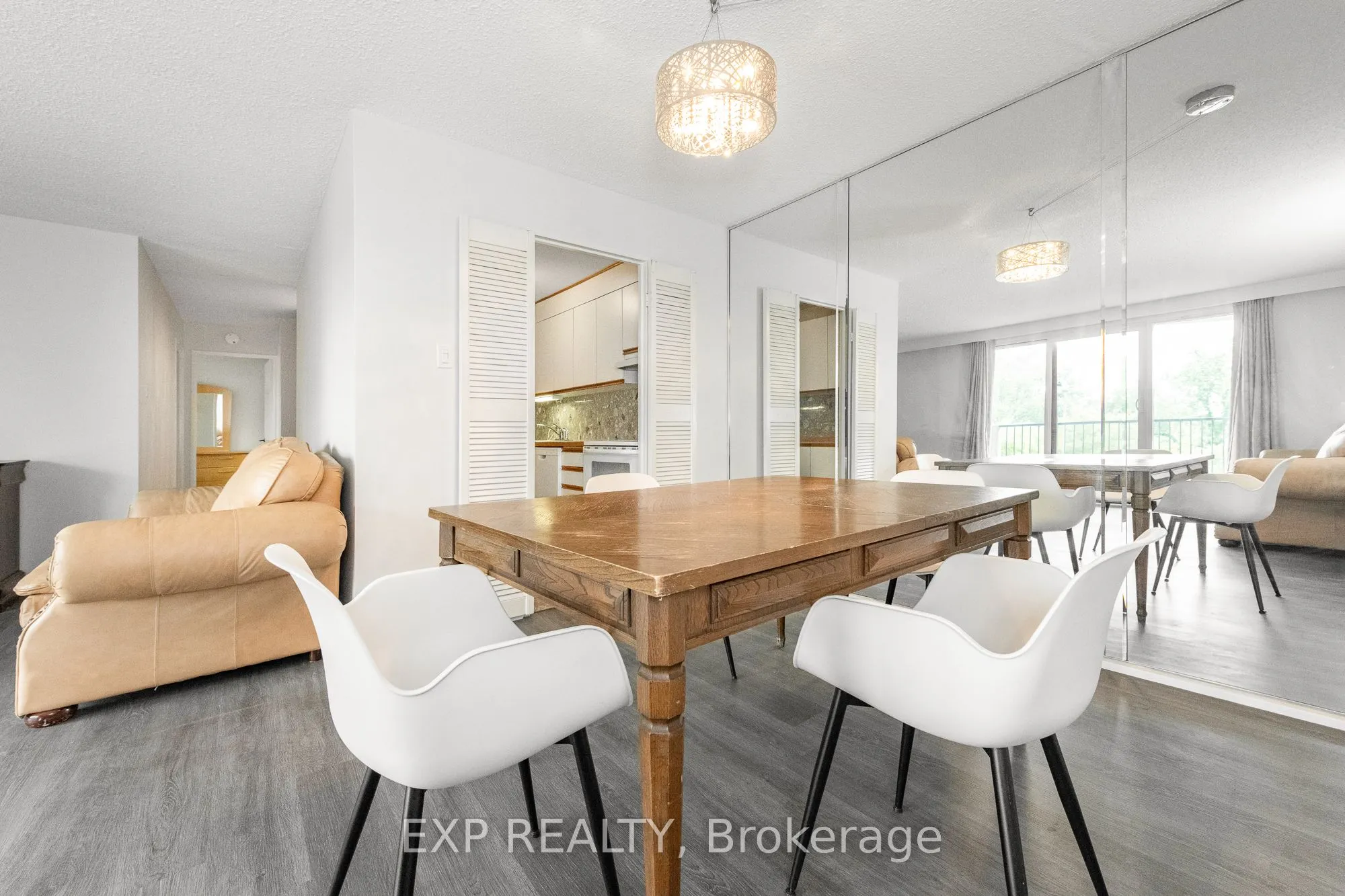 1025 Richmond Road, #304
