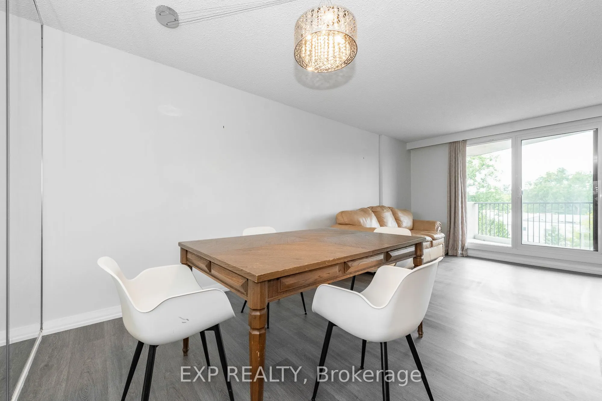 1025 Richmond Road, #304