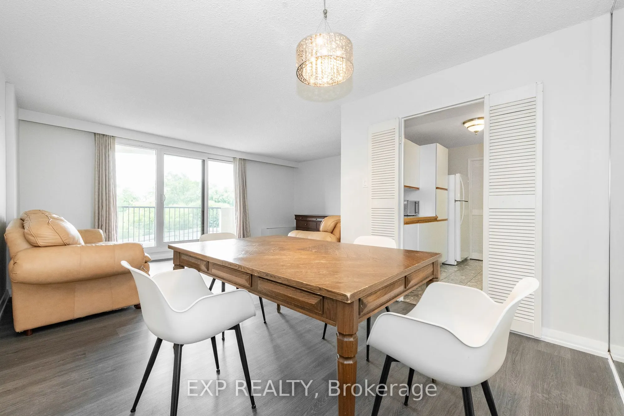 1025 Richmond Road, #304