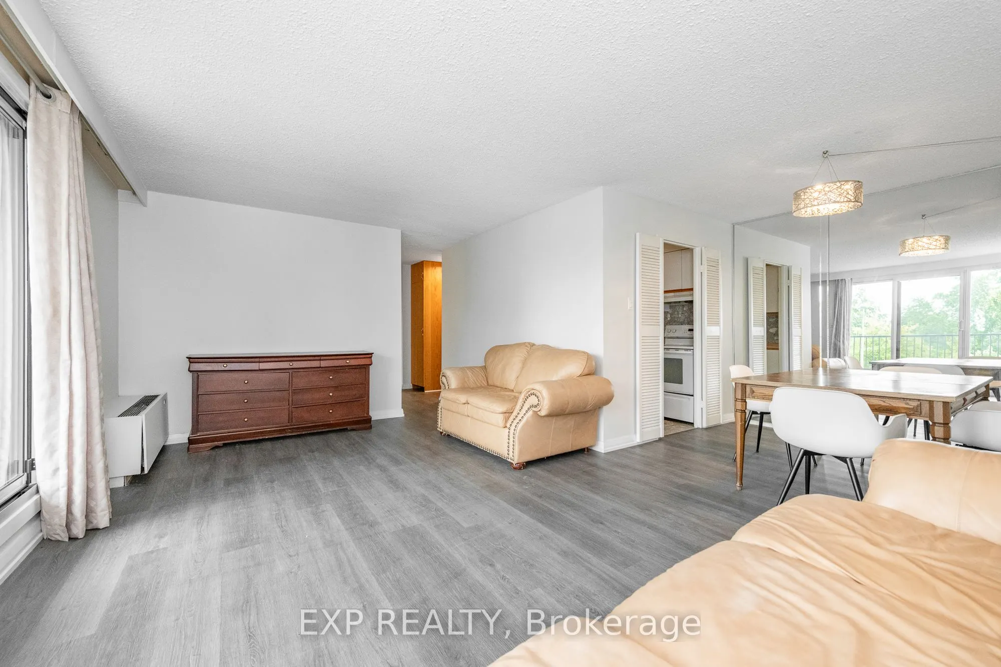 1025 Richmond Road, #304