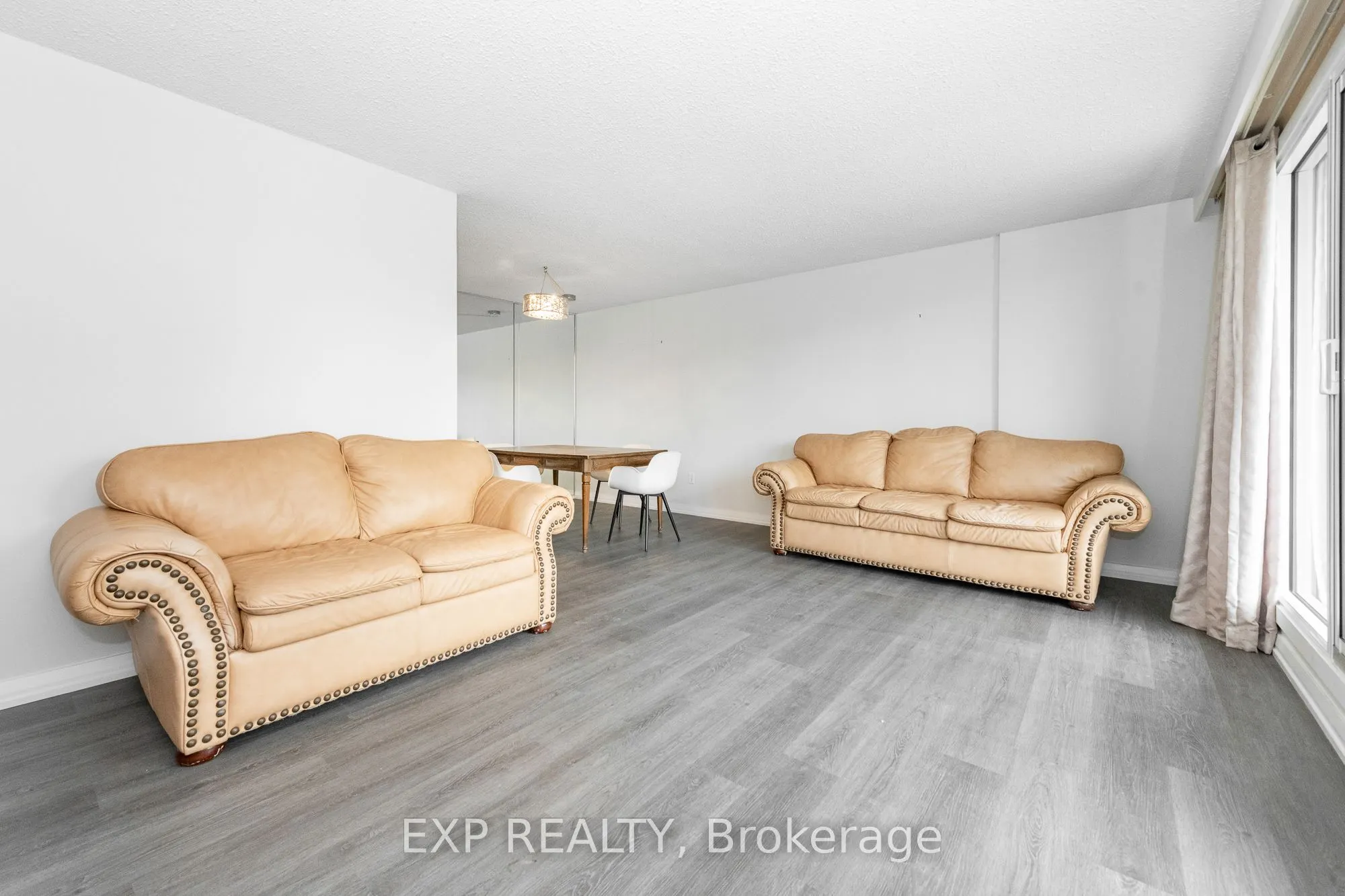 1025 Richmond Road, #304