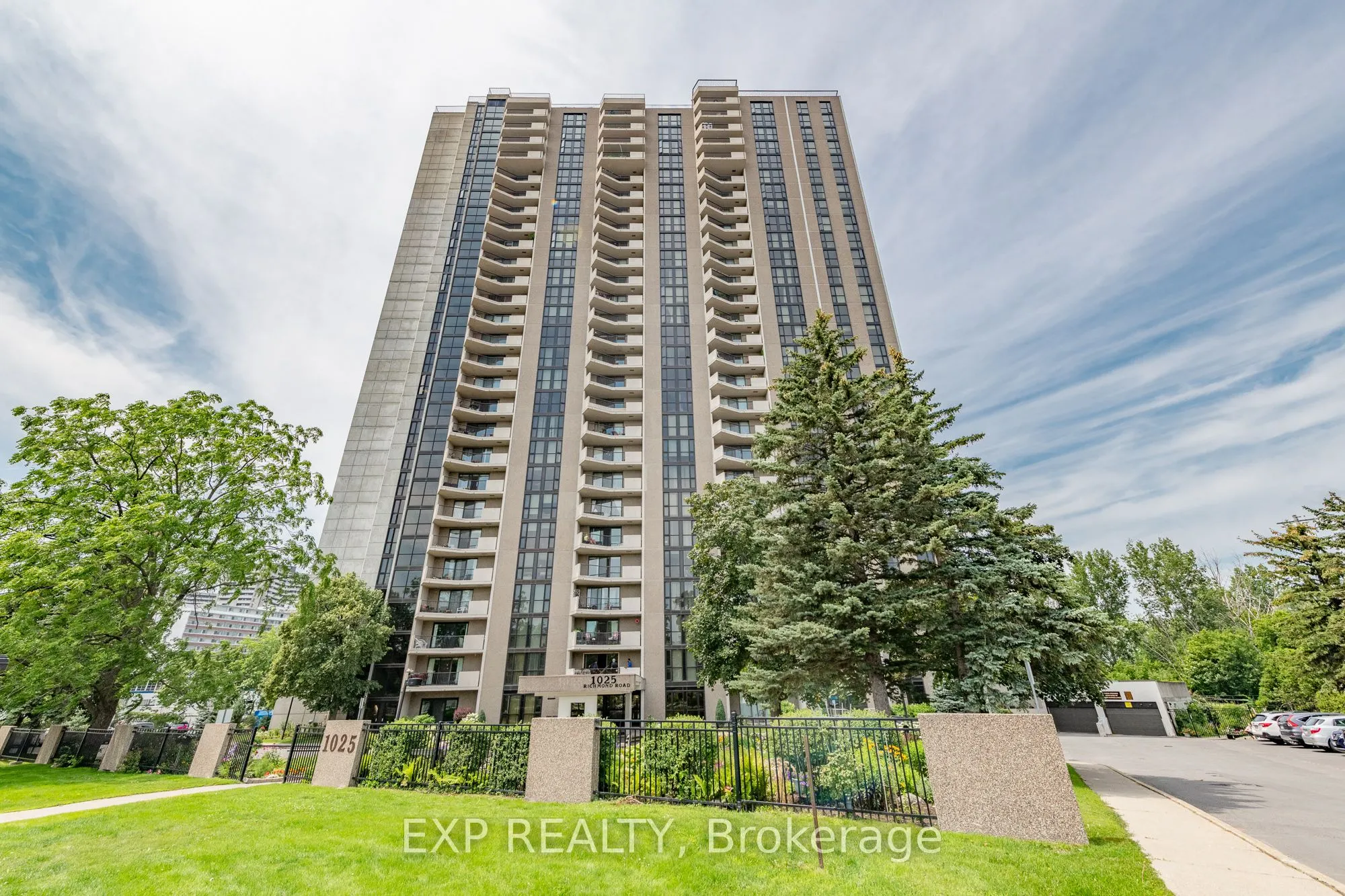 1025 Richmond Road, #304
