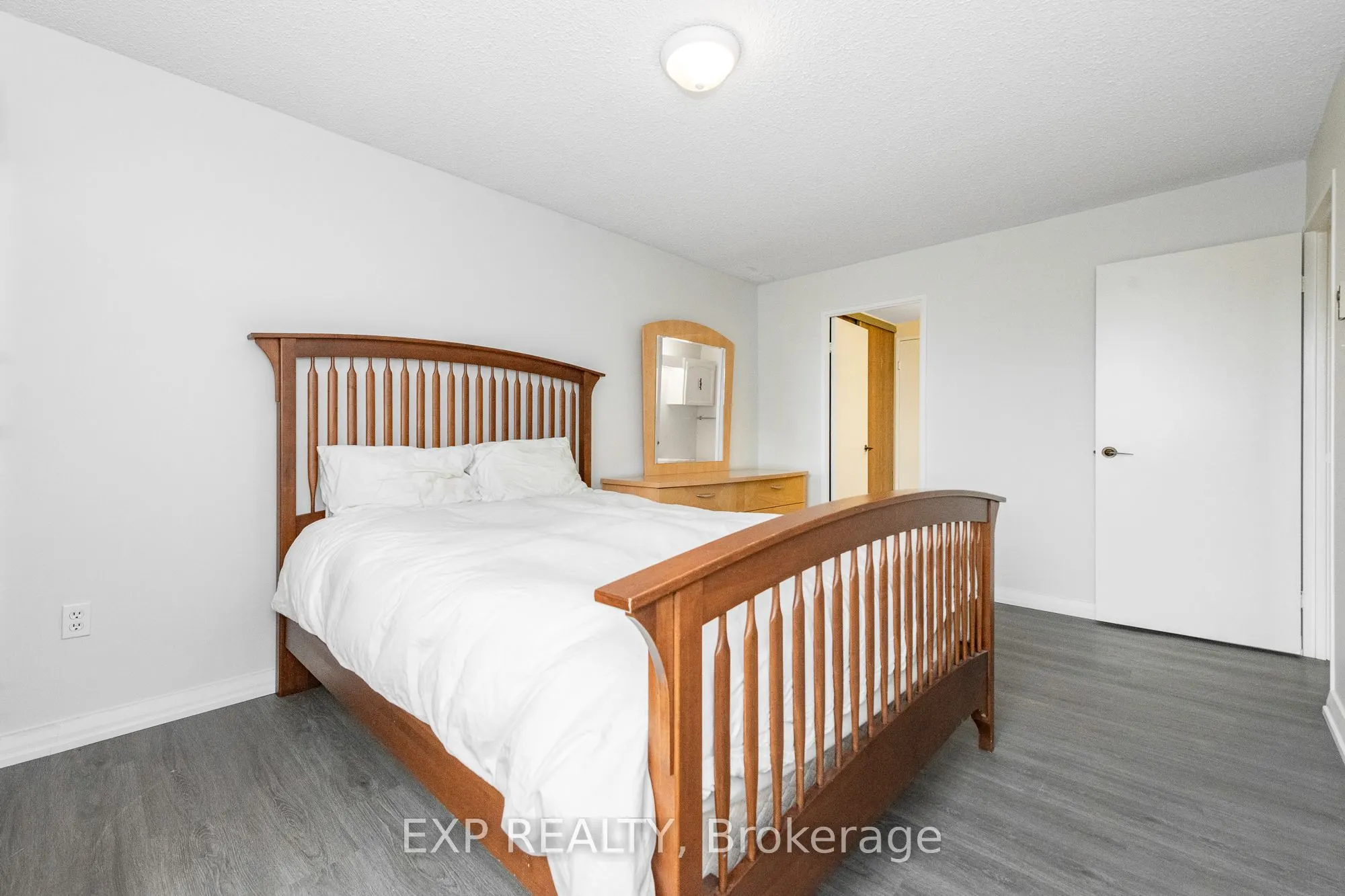 1025 Richmond Road, #304