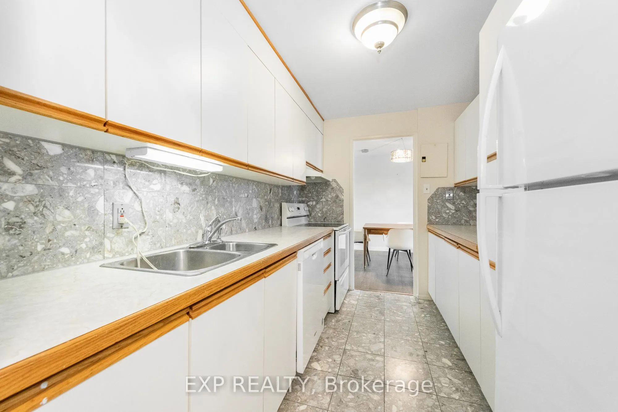 1025 Richmond Road, #304