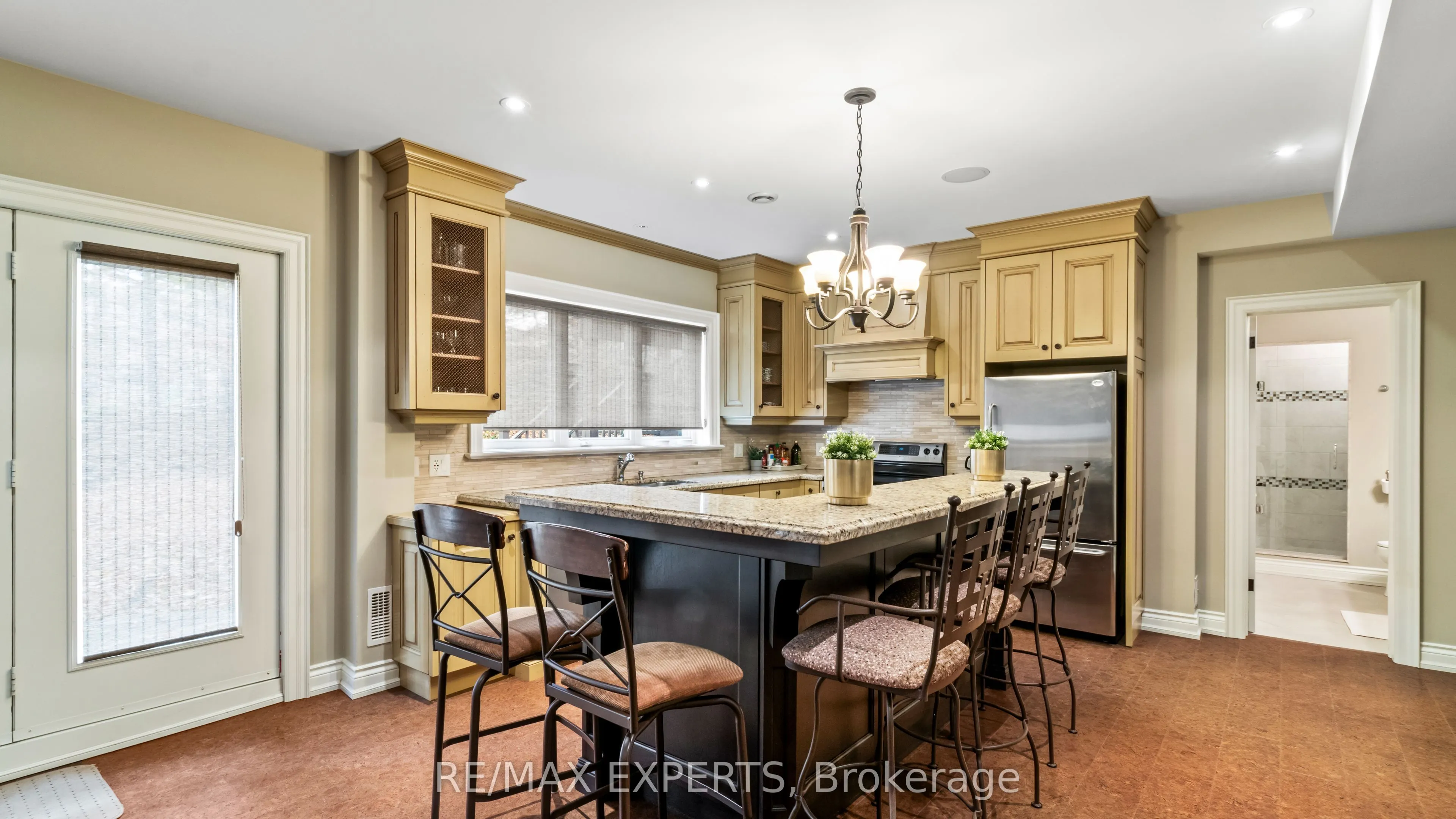 431 Manley Crescent