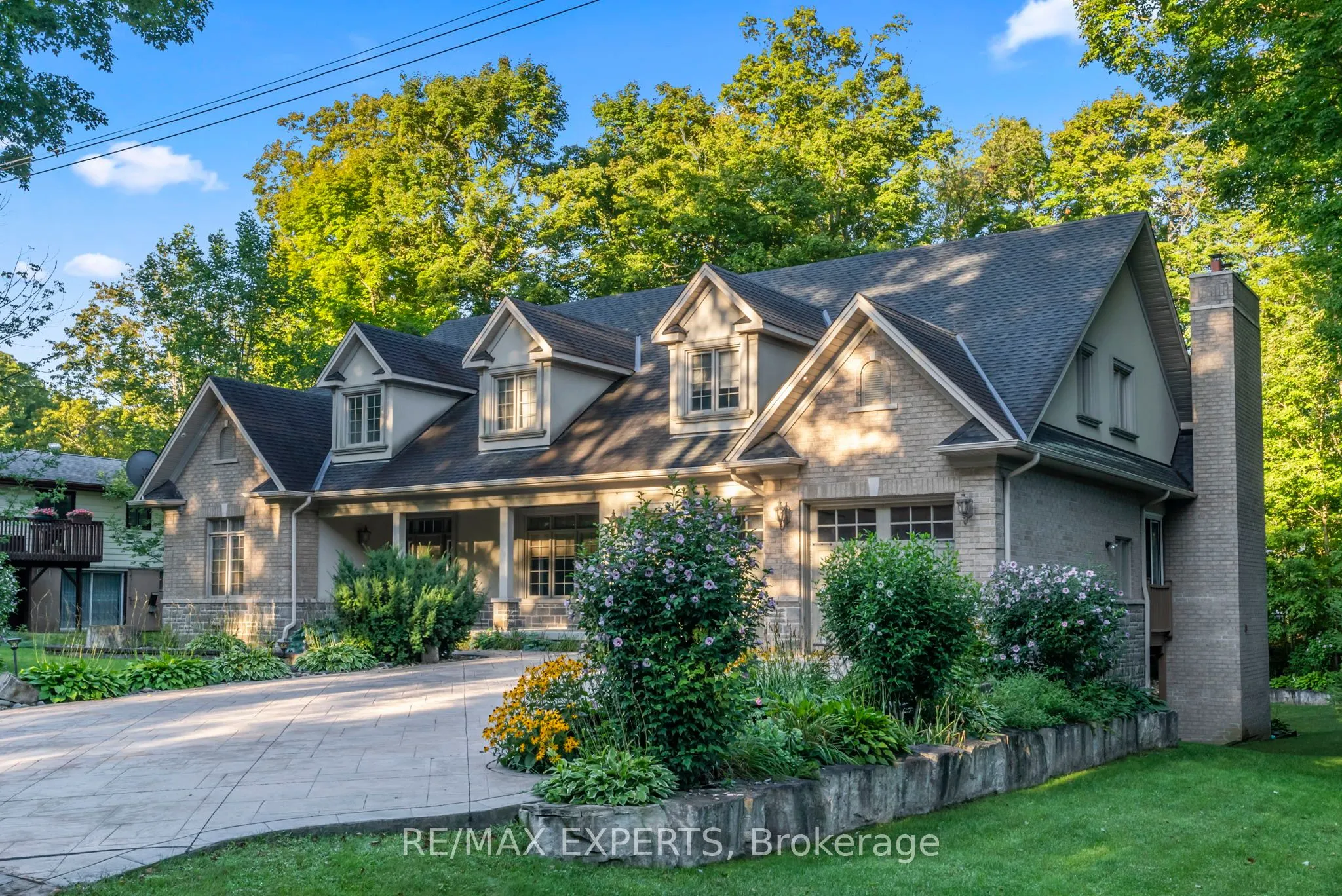 431 Manley Crescent