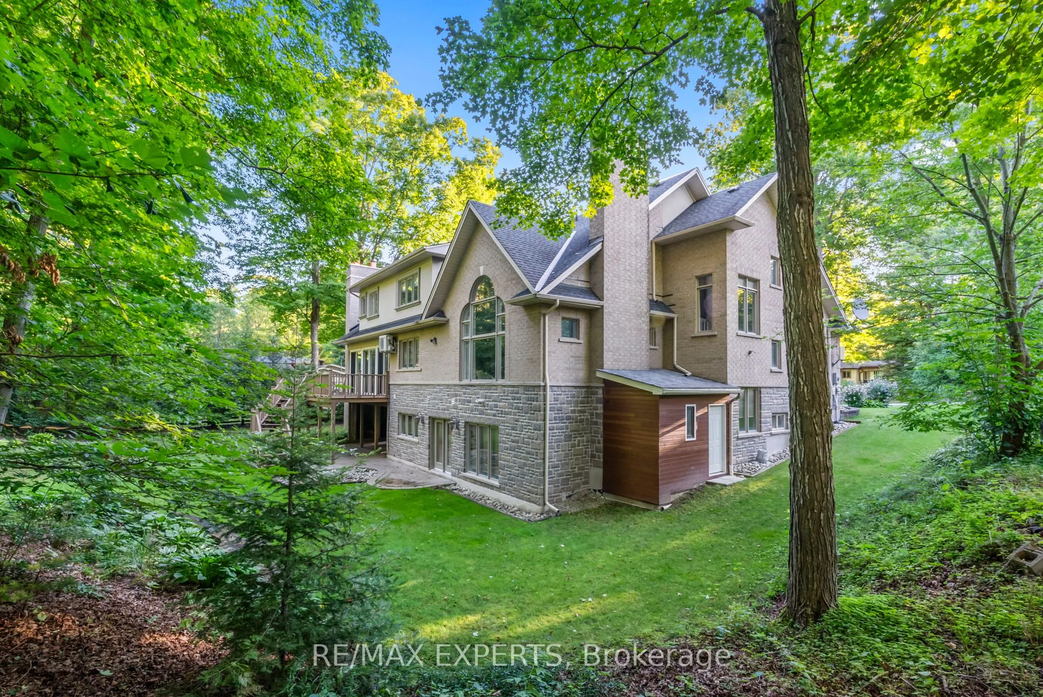 431 Manley Crescent