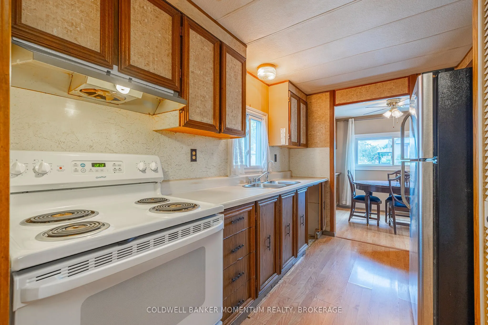 241 St. Paul Street W, #214