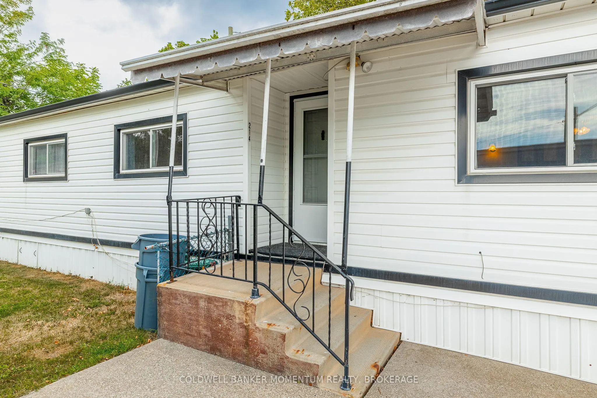 241 St. Paul Street W, #214