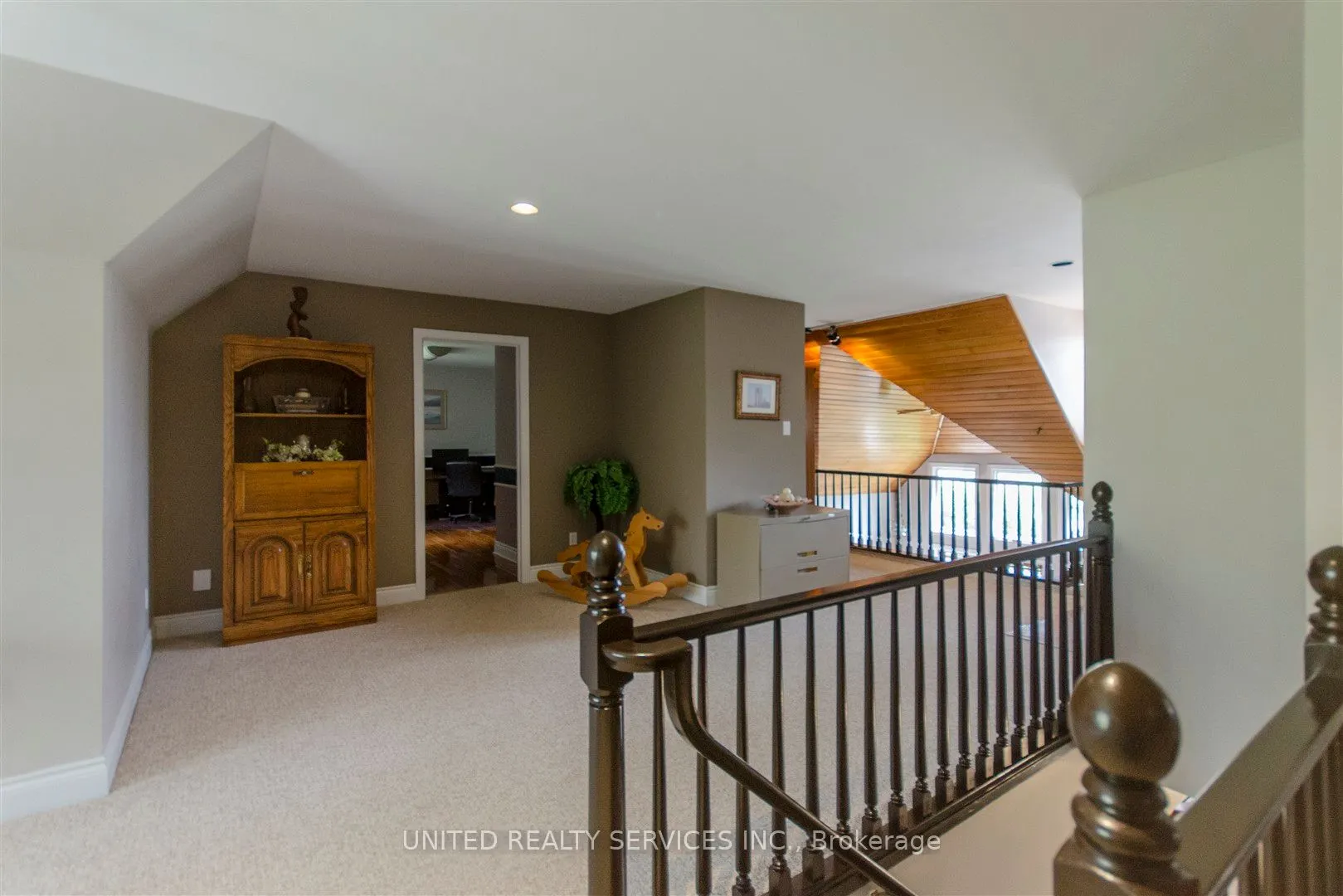 1777 HIGHBURY Avenue N, #9