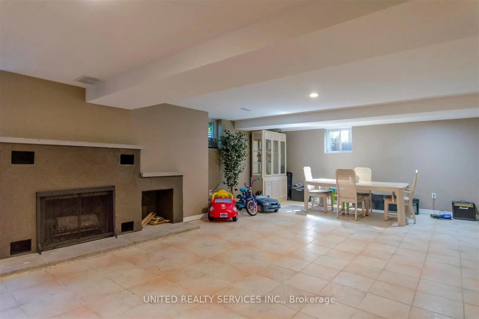 1777 HIGHBURY Avenue N, #9