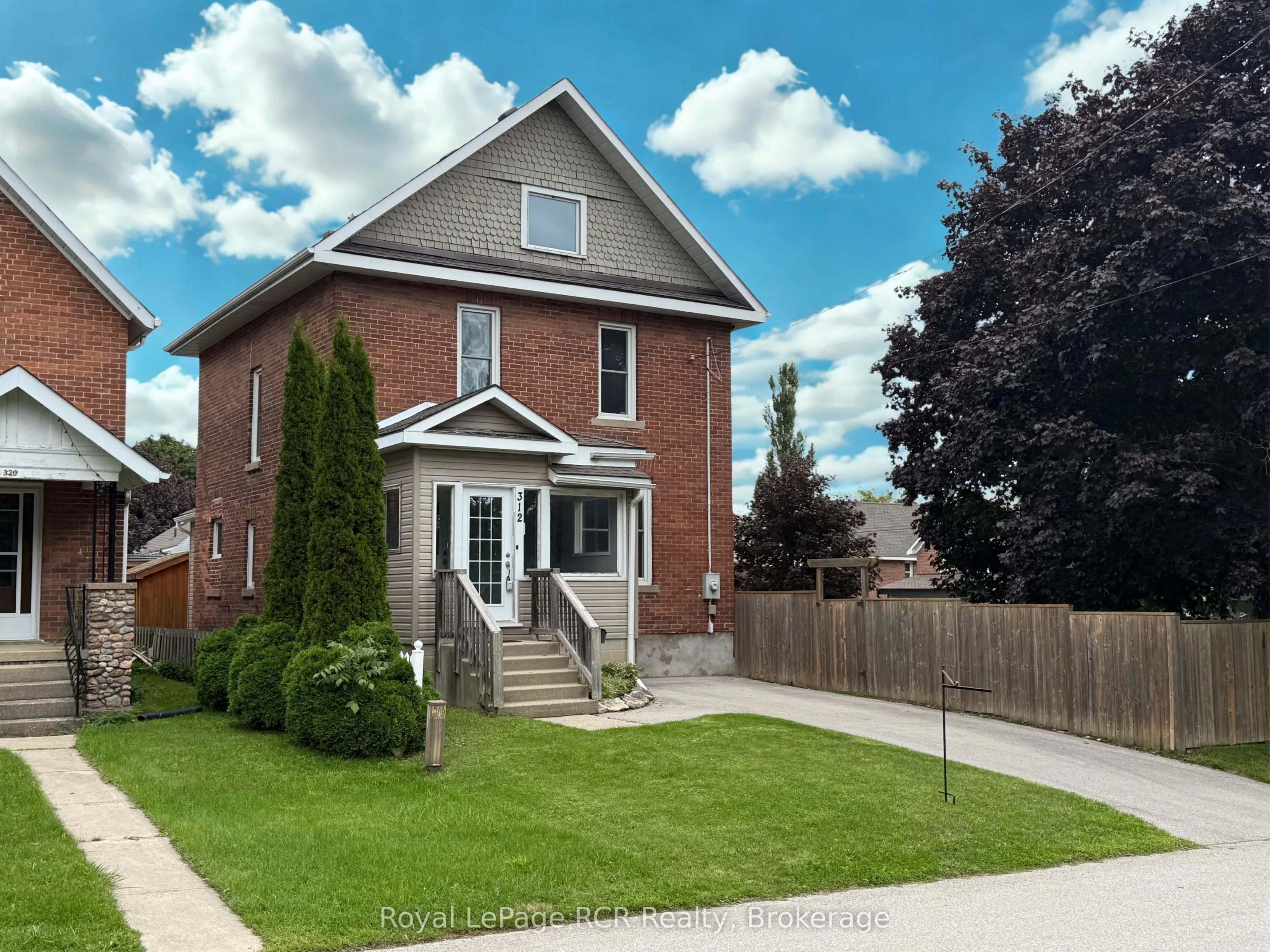 312 18th Street W