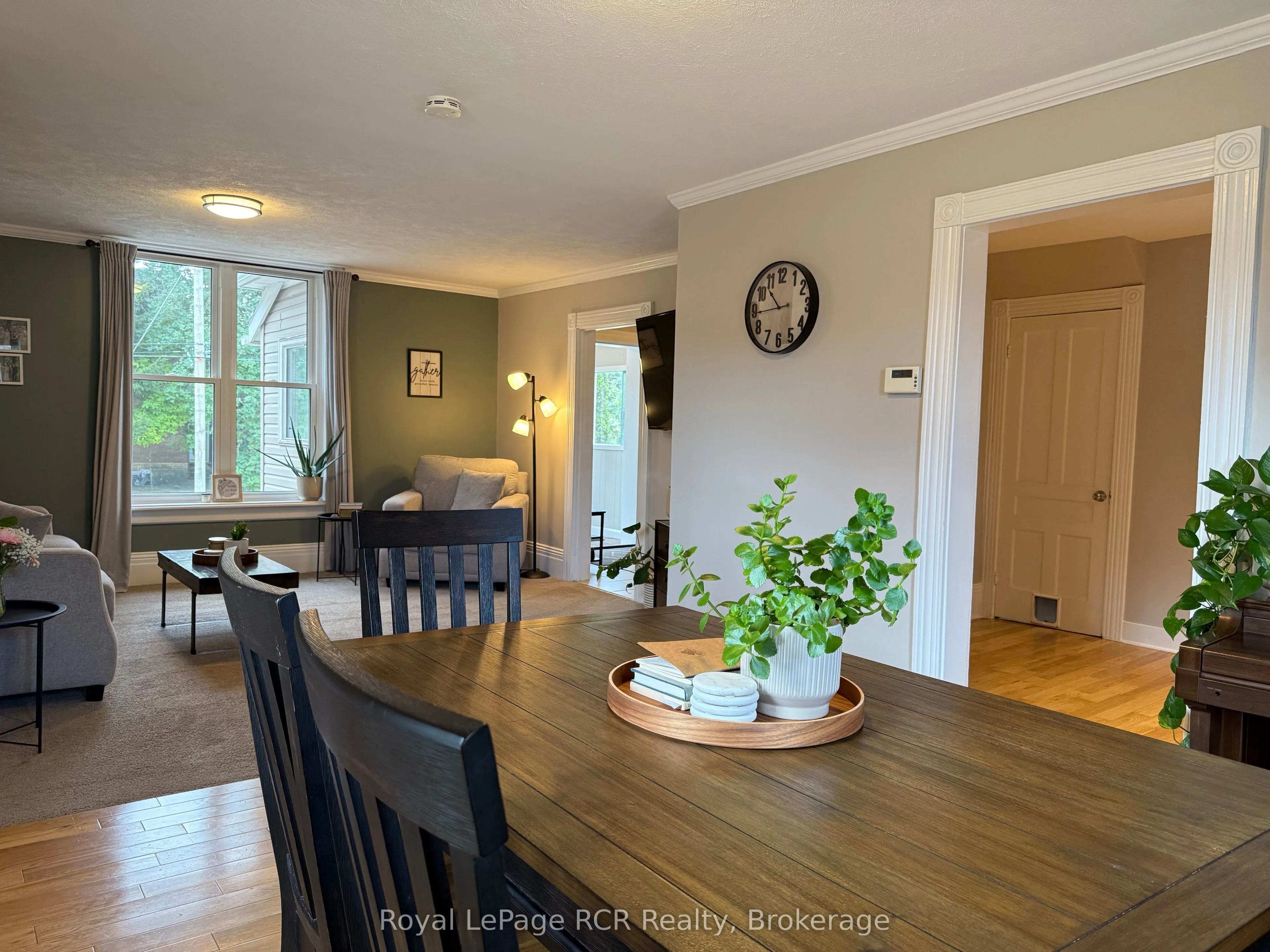 312 18th Street W