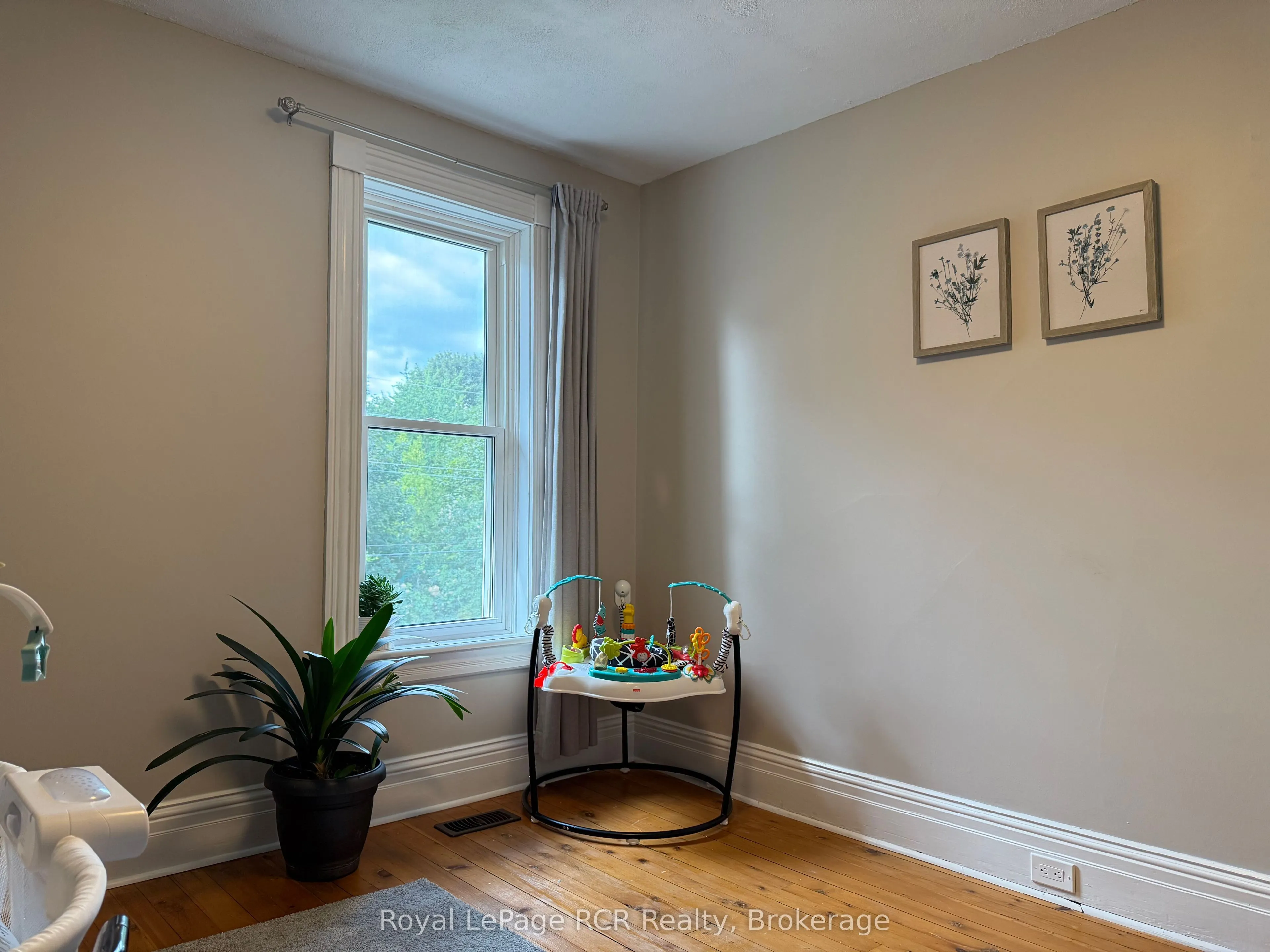 312 18th Street W