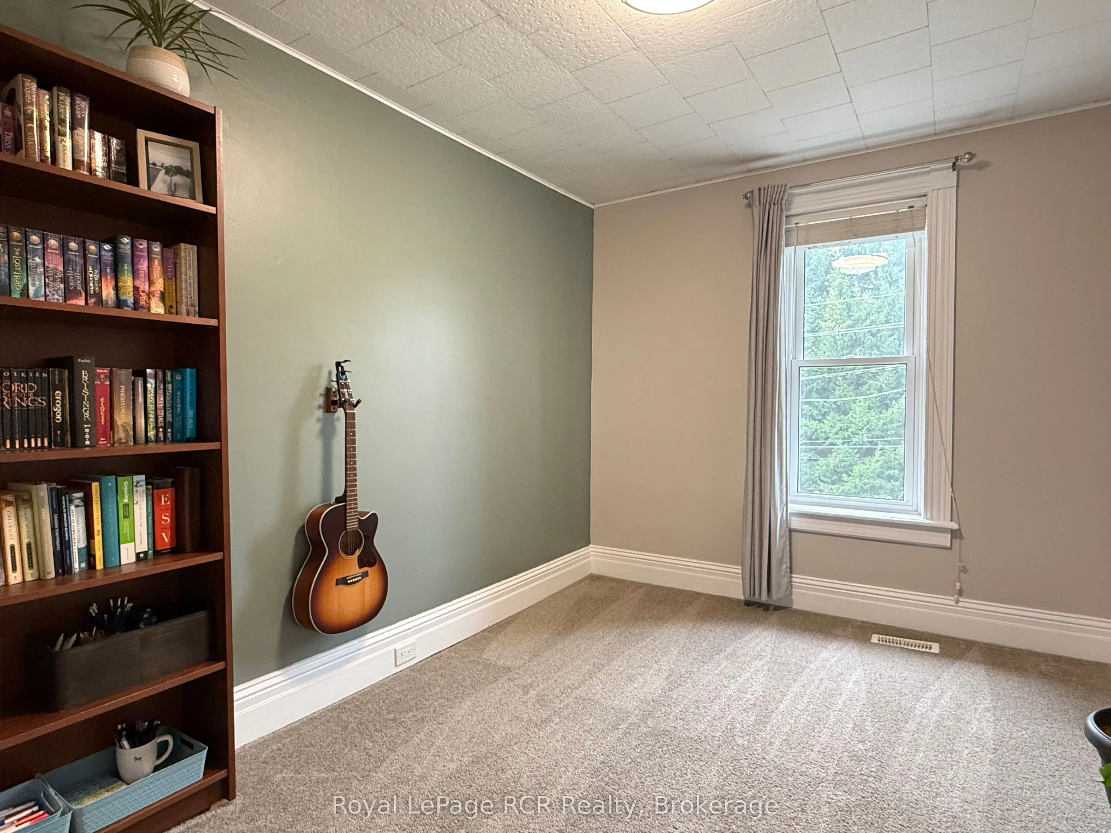 312 18th Street W