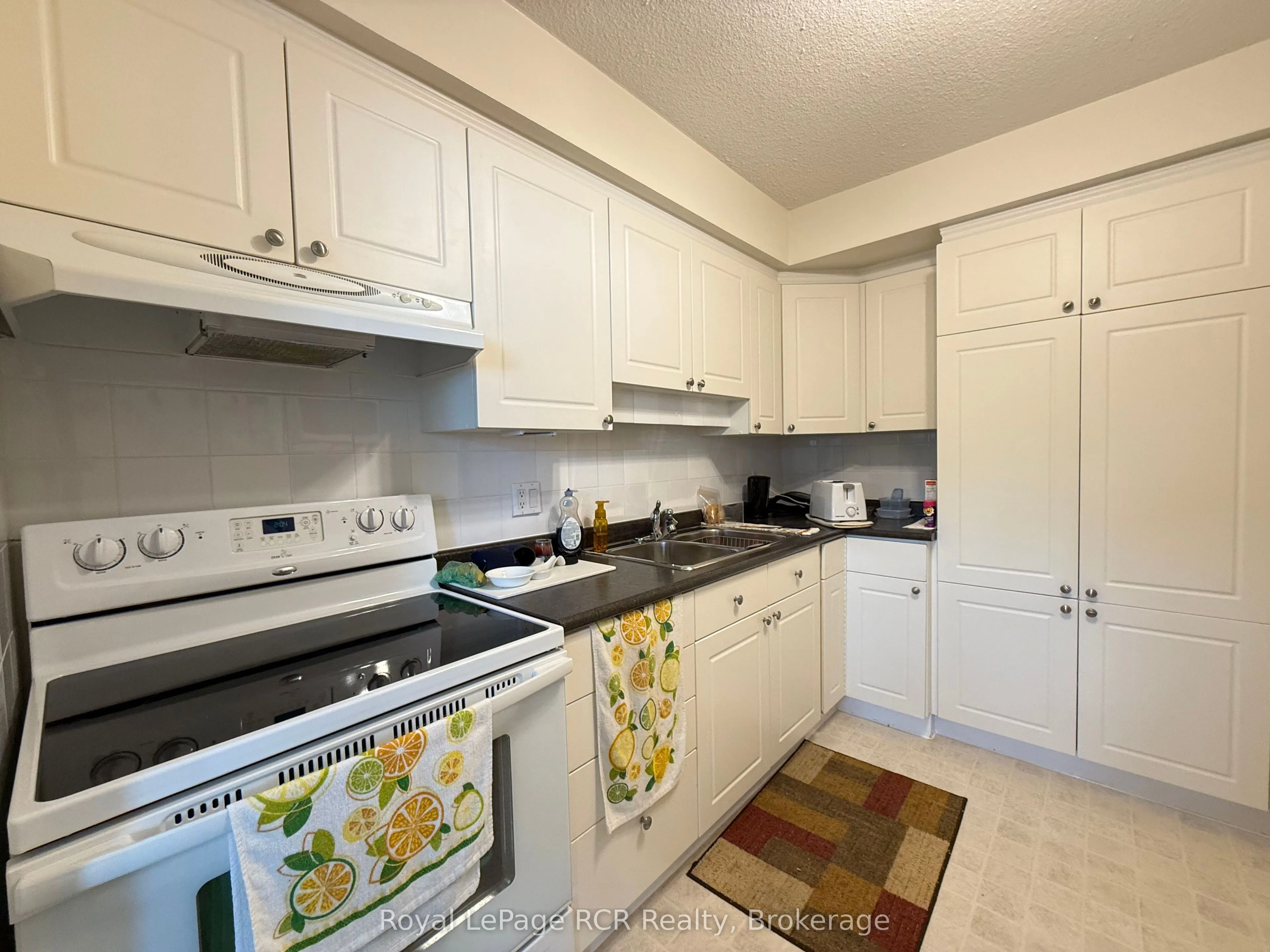 860 9TH Street E, #410