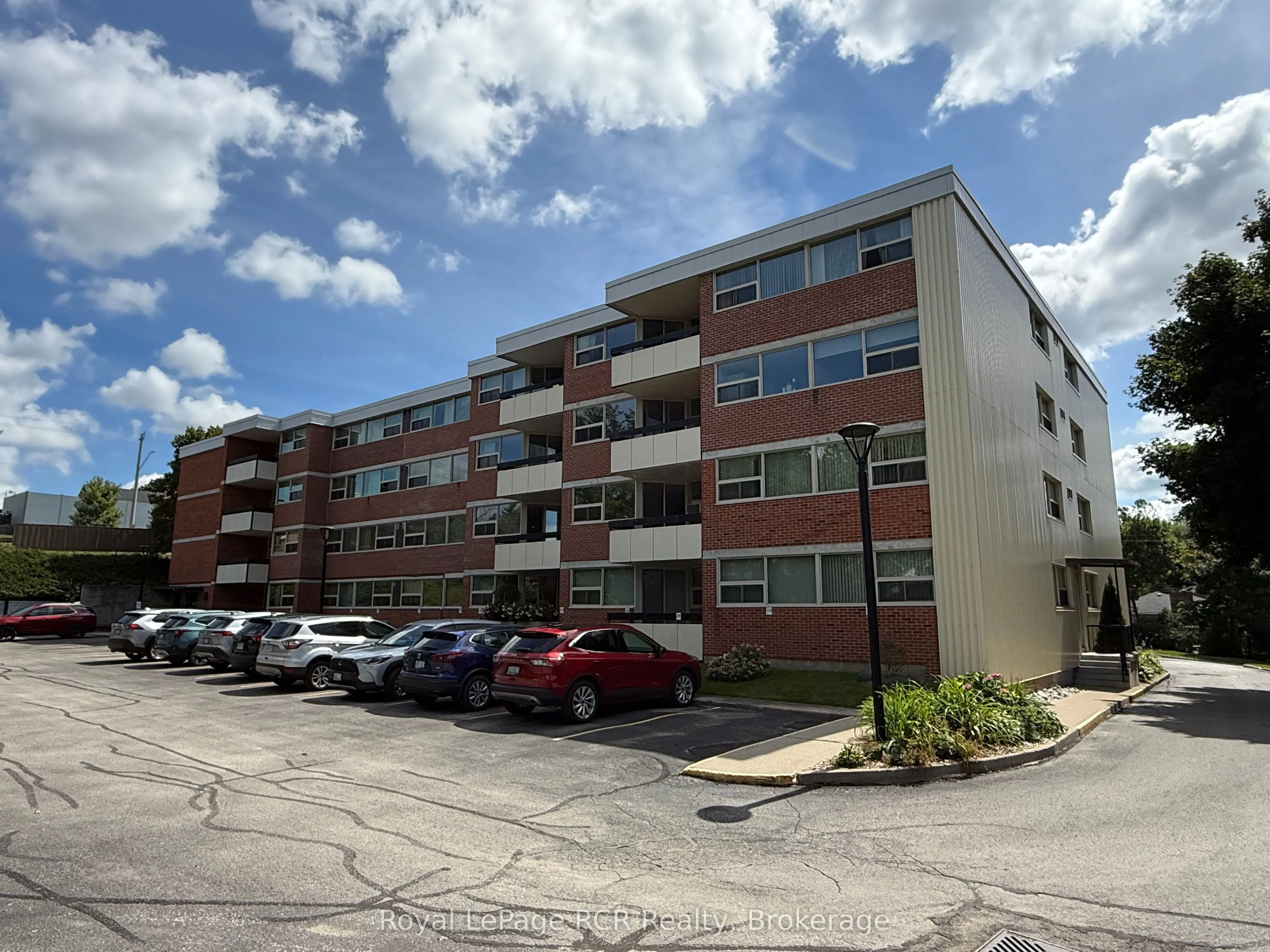 860 9TH Street E, #410
