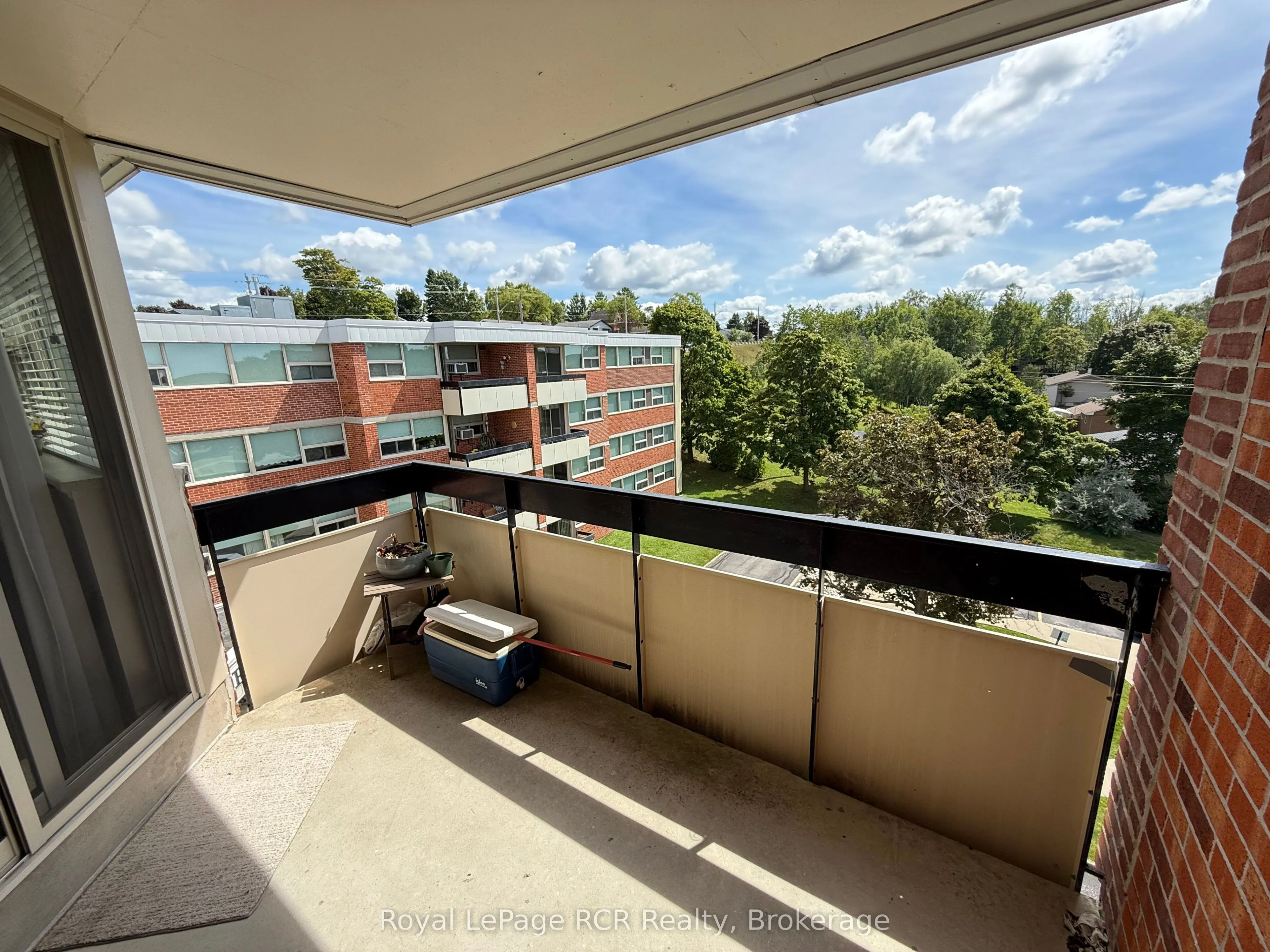 860 9TH Street E, #410