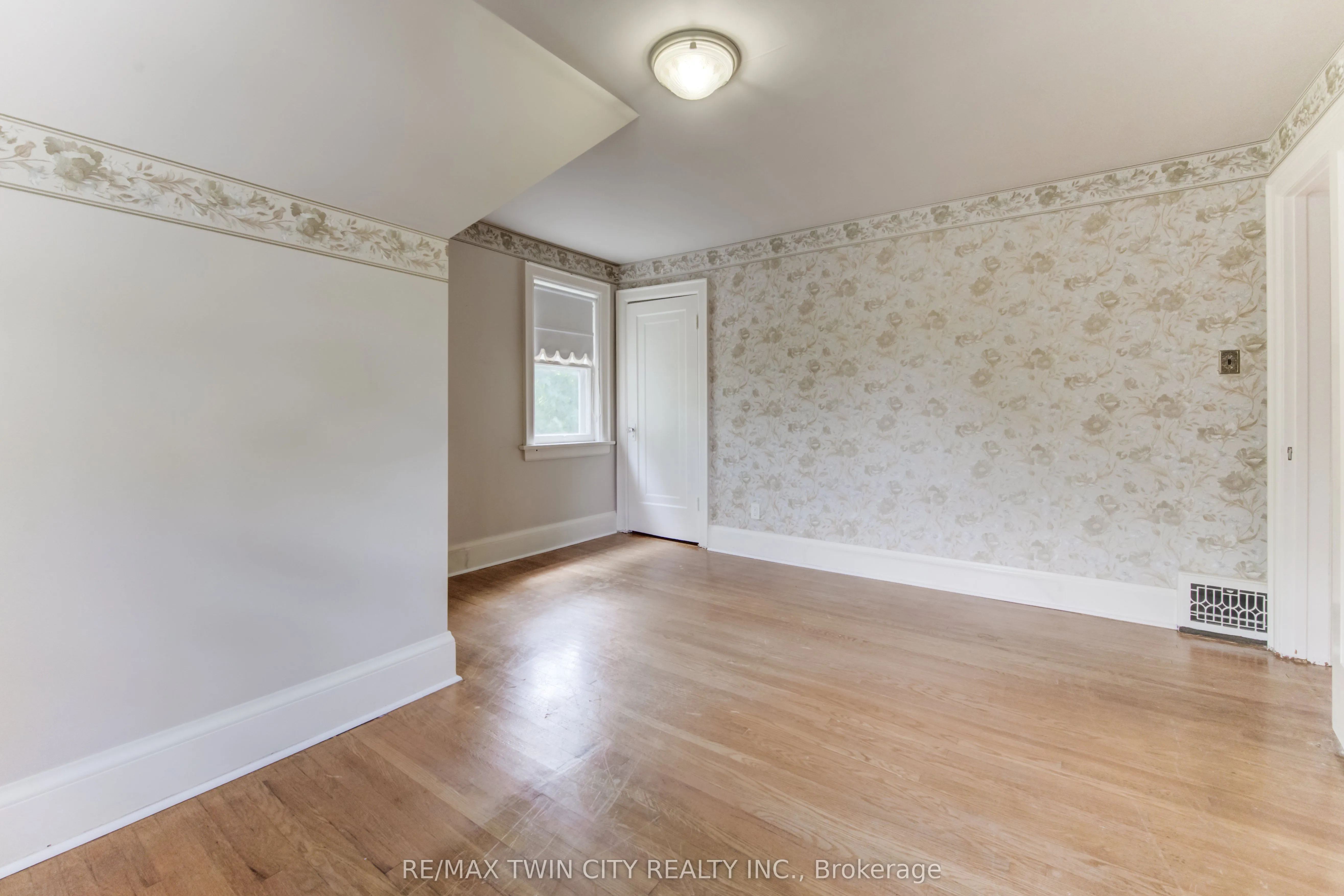 542 William Street