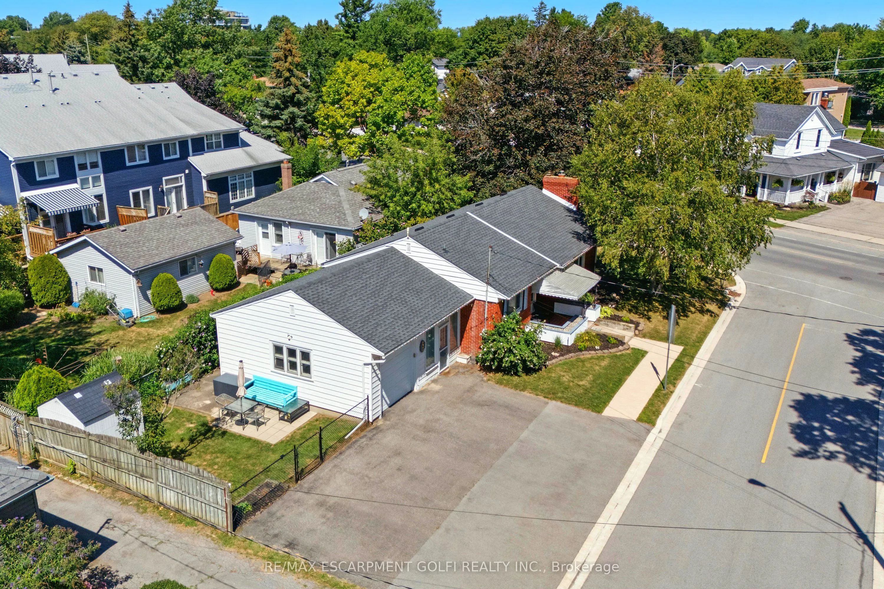 2 Avalon Place
