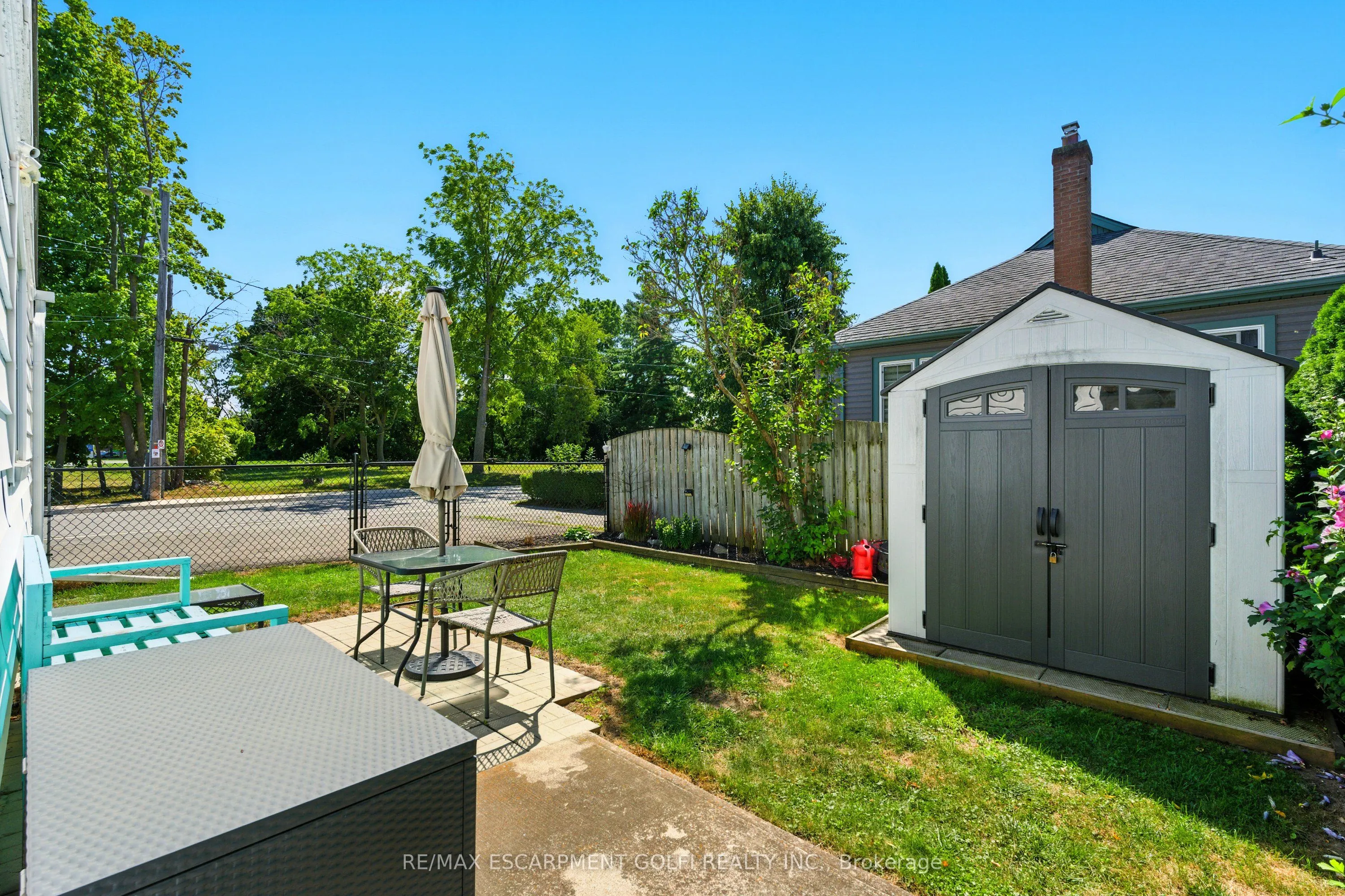 2 Avalon Place