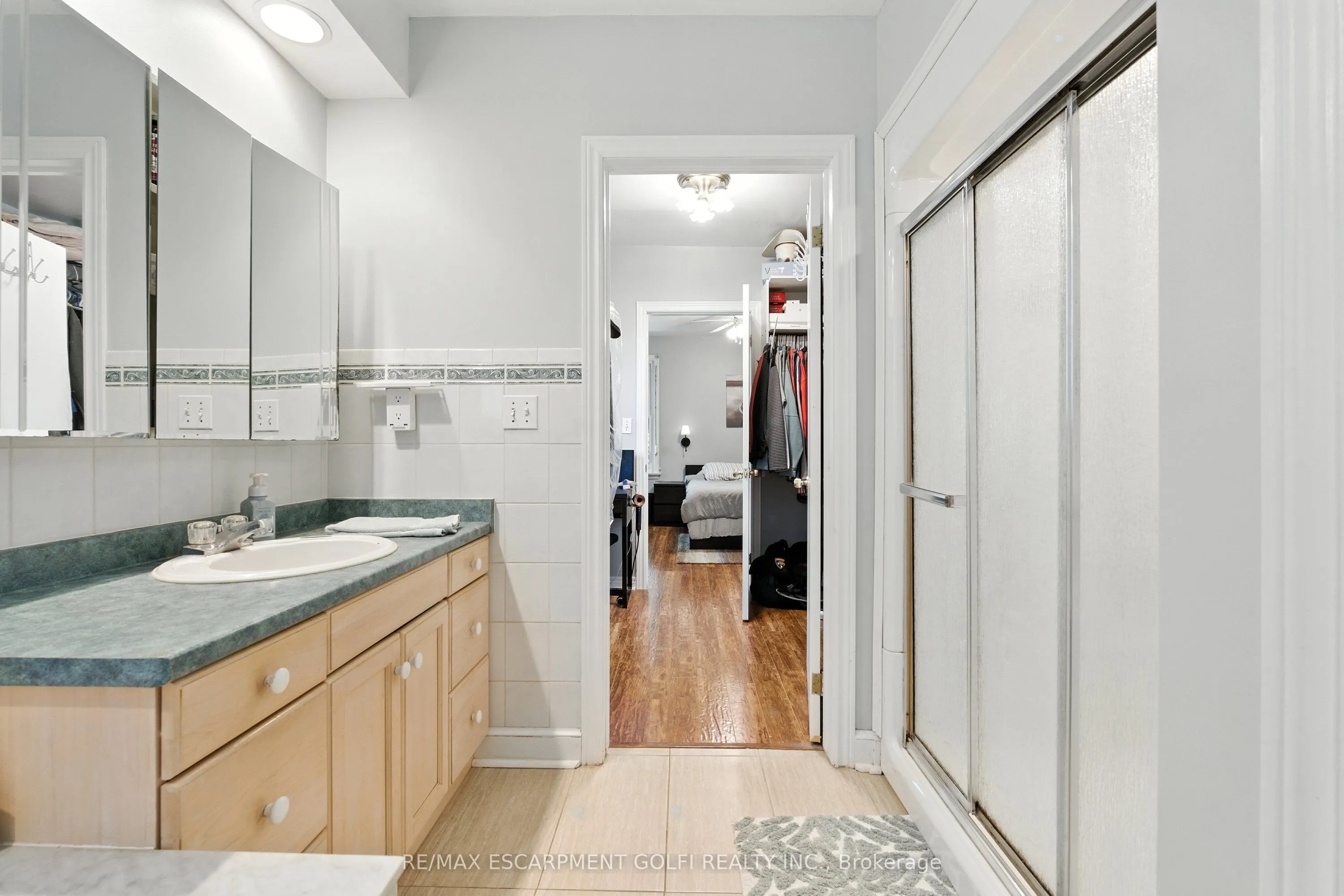 2 Avalon Place