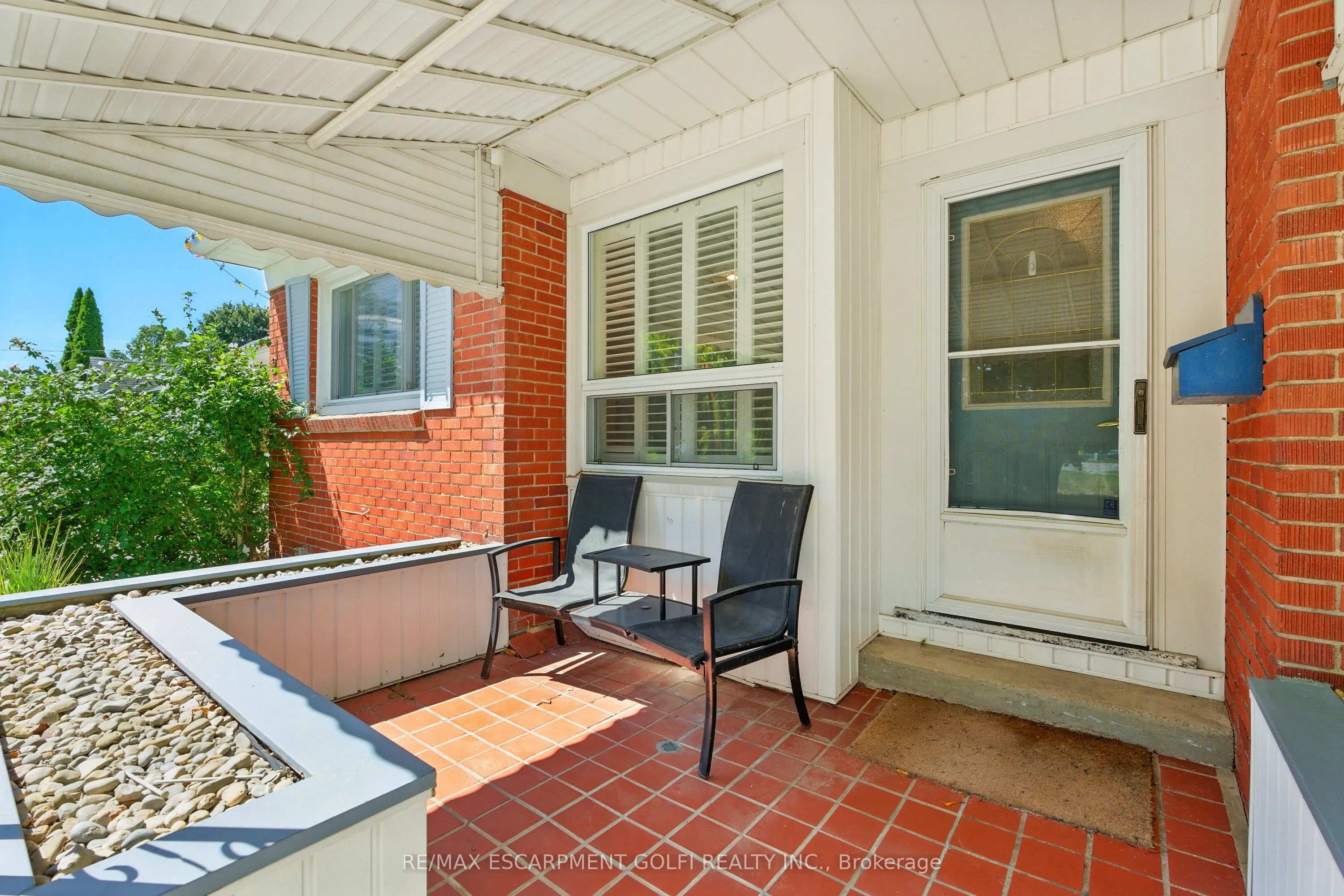 2 Avalon Place