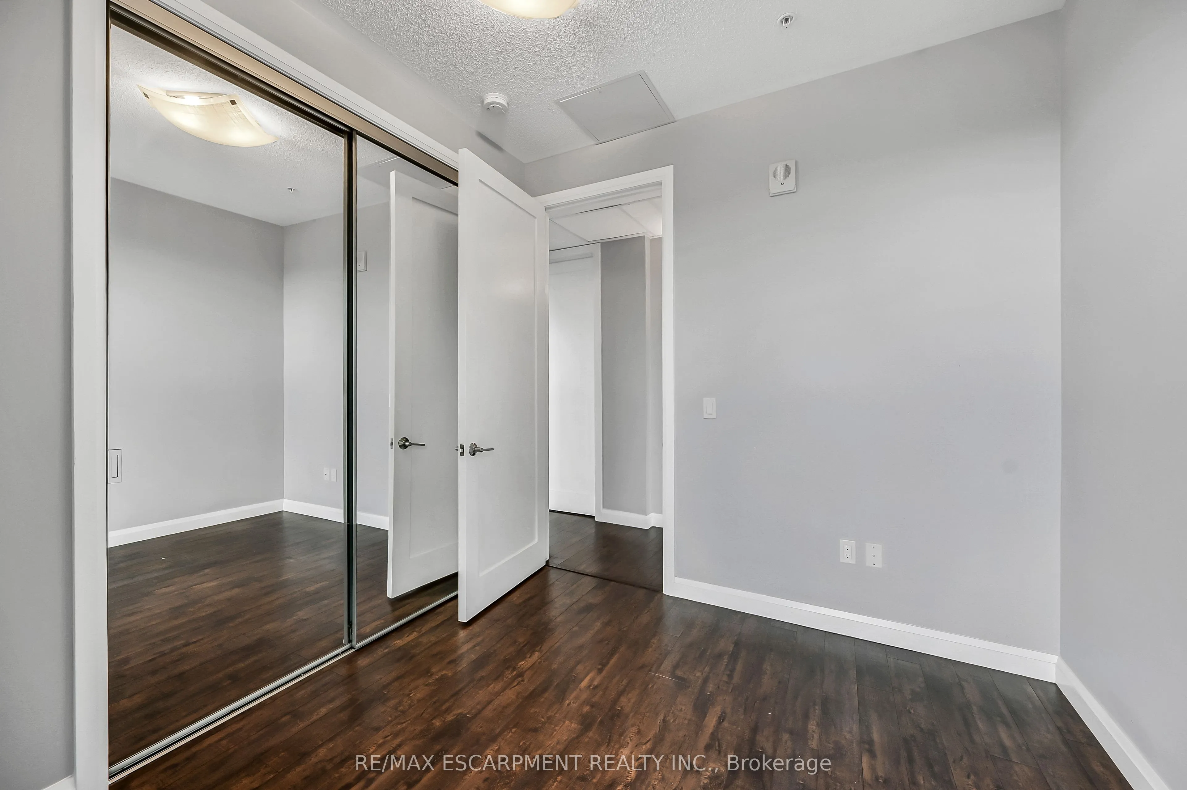 112 King Street E, #705