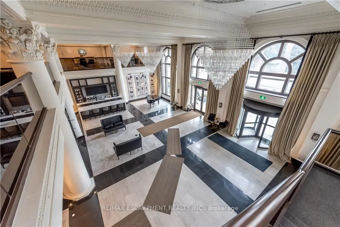112 King Street E, #705