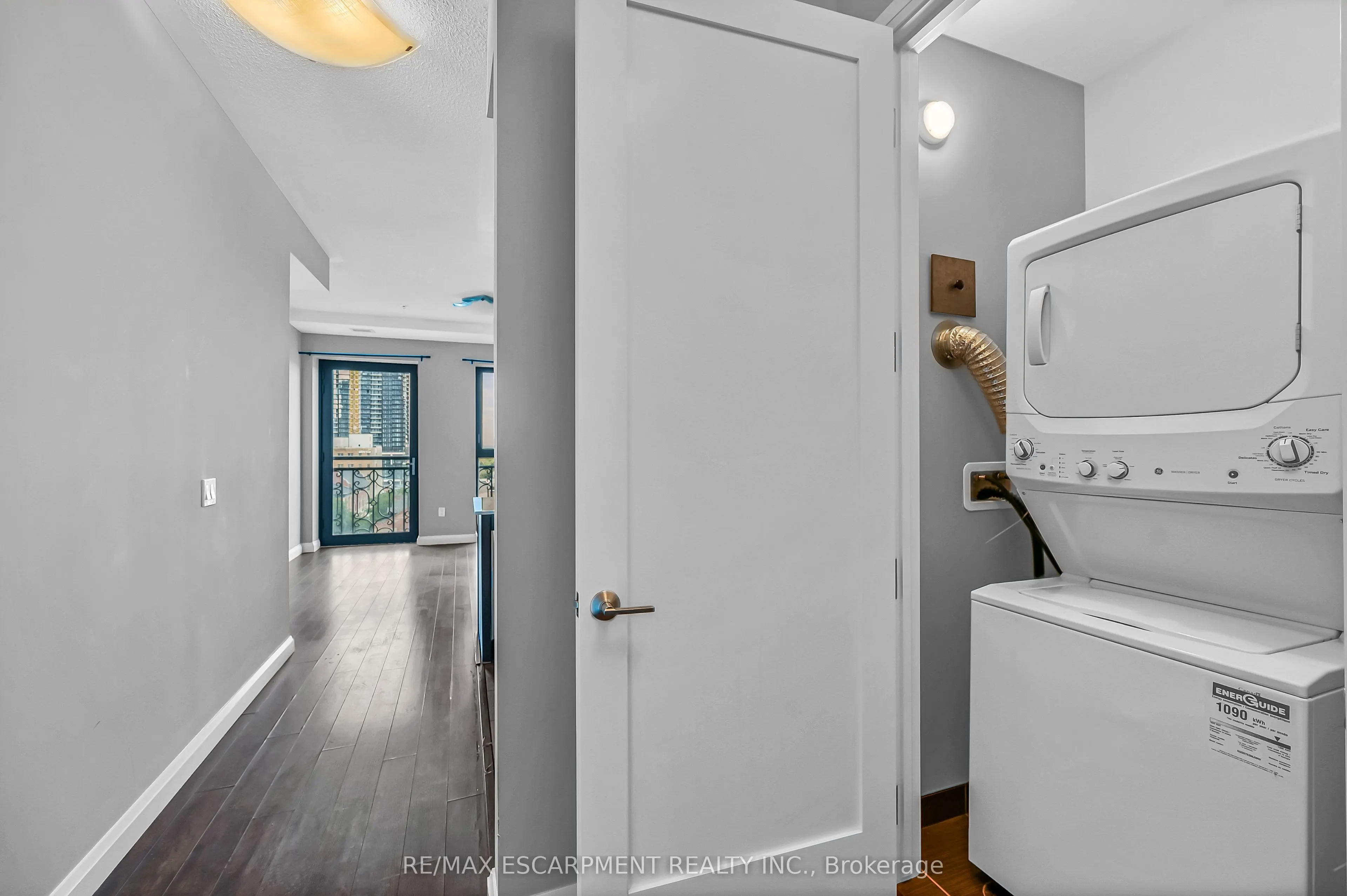 112 King Street E, #705
