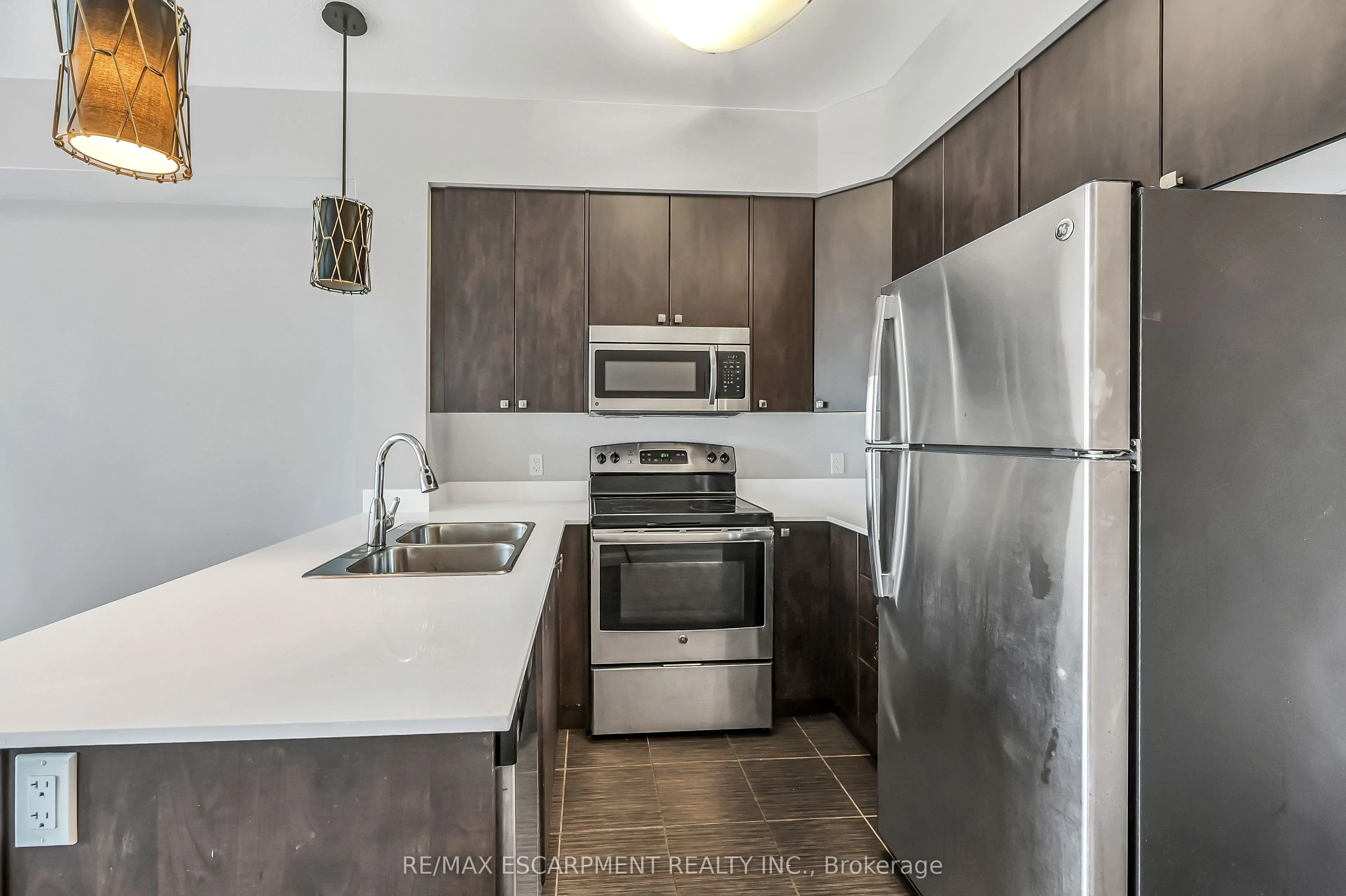 112 King Street E, #705