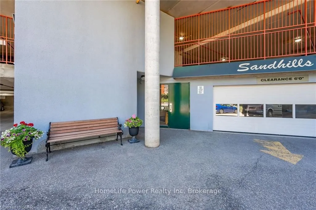 20 ST GEORGE Street, #208