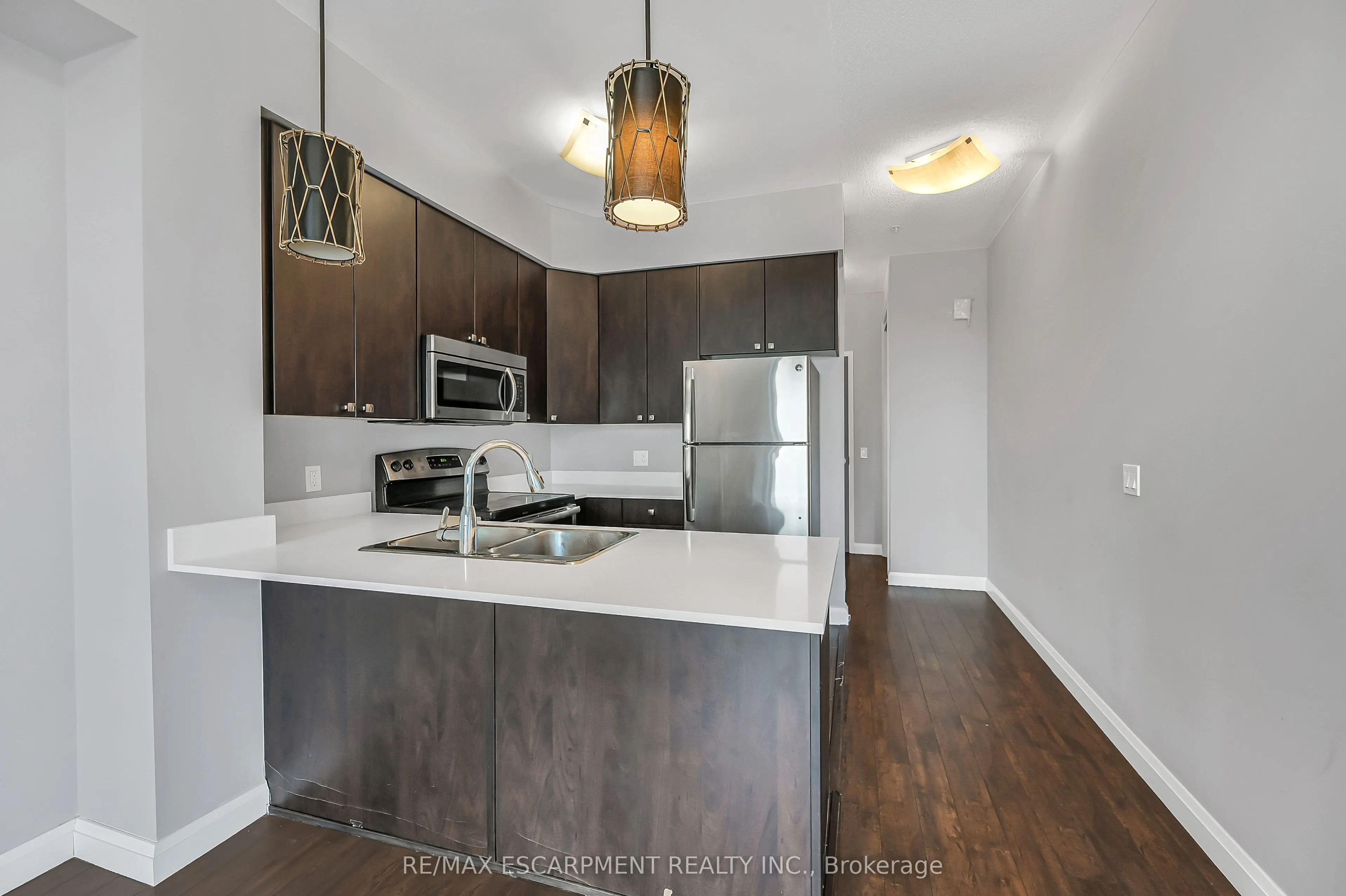 112 King Street E, #705