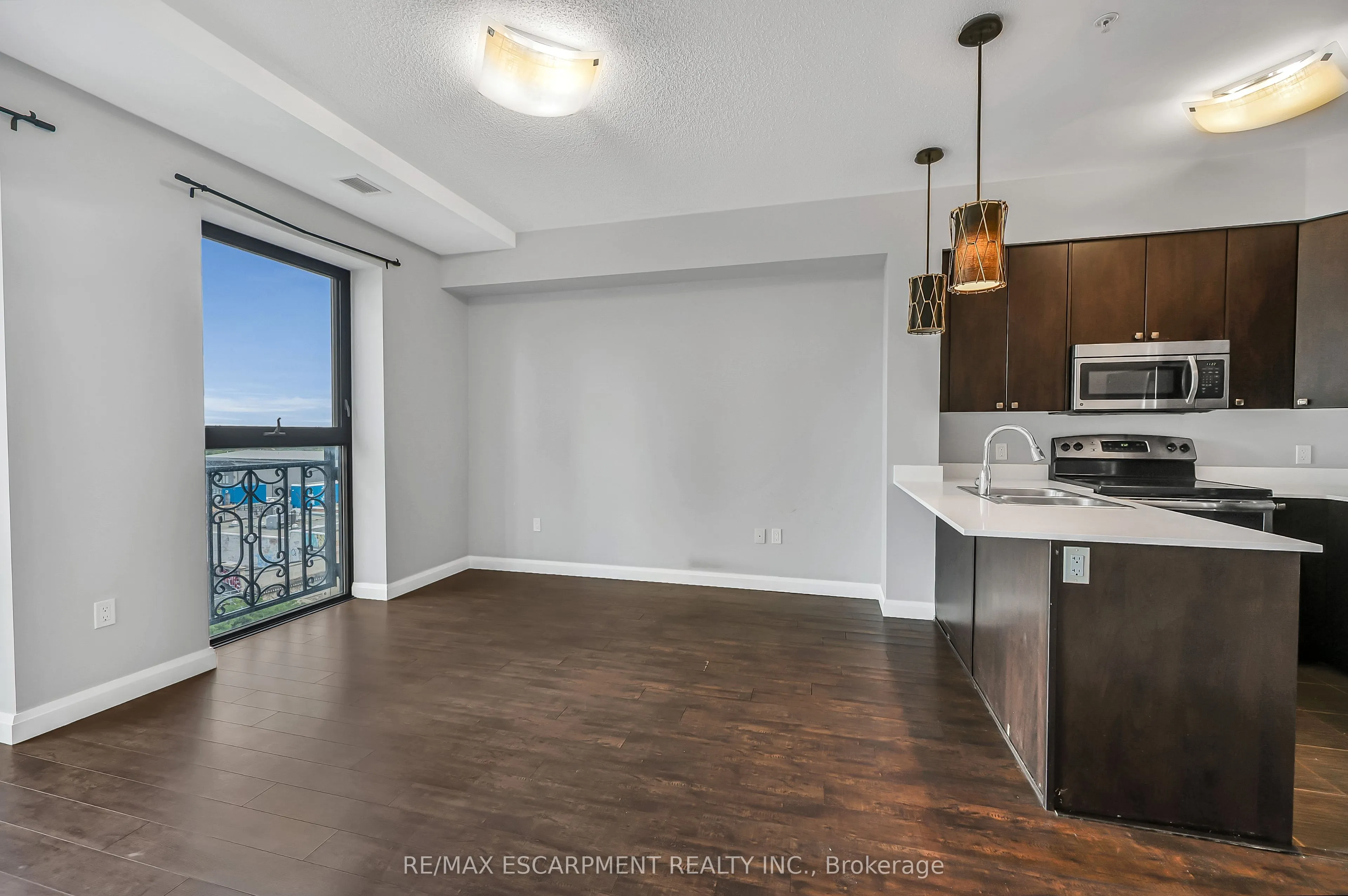 112 King Street E, #705