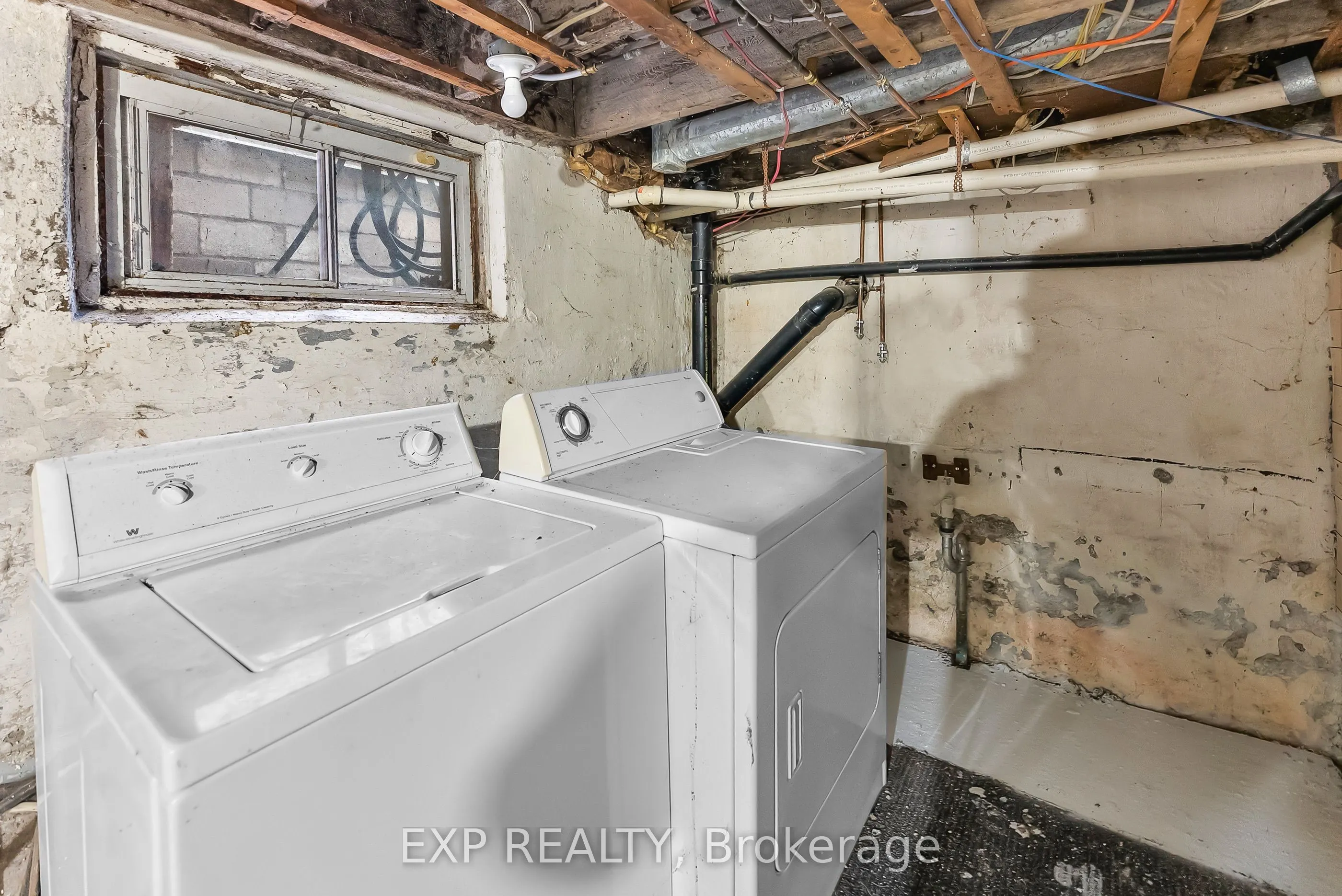 200 Kensington Avenue N