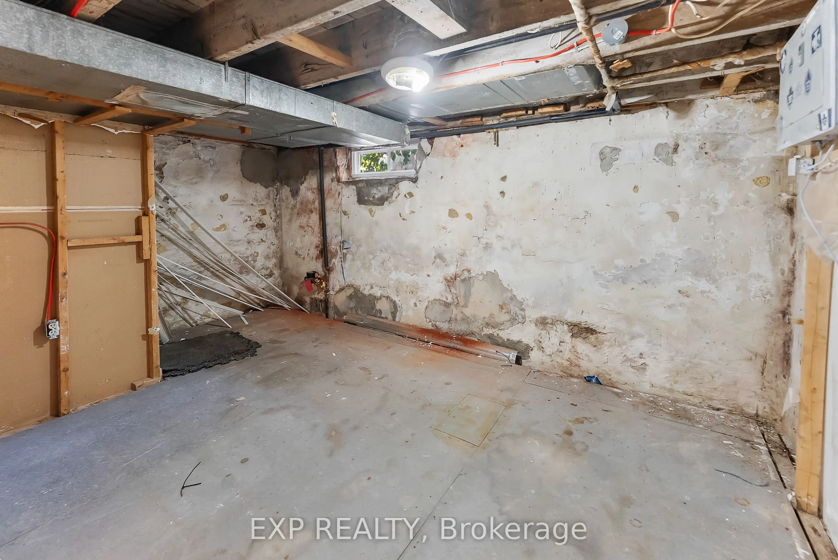 200 Kensington Avenue N