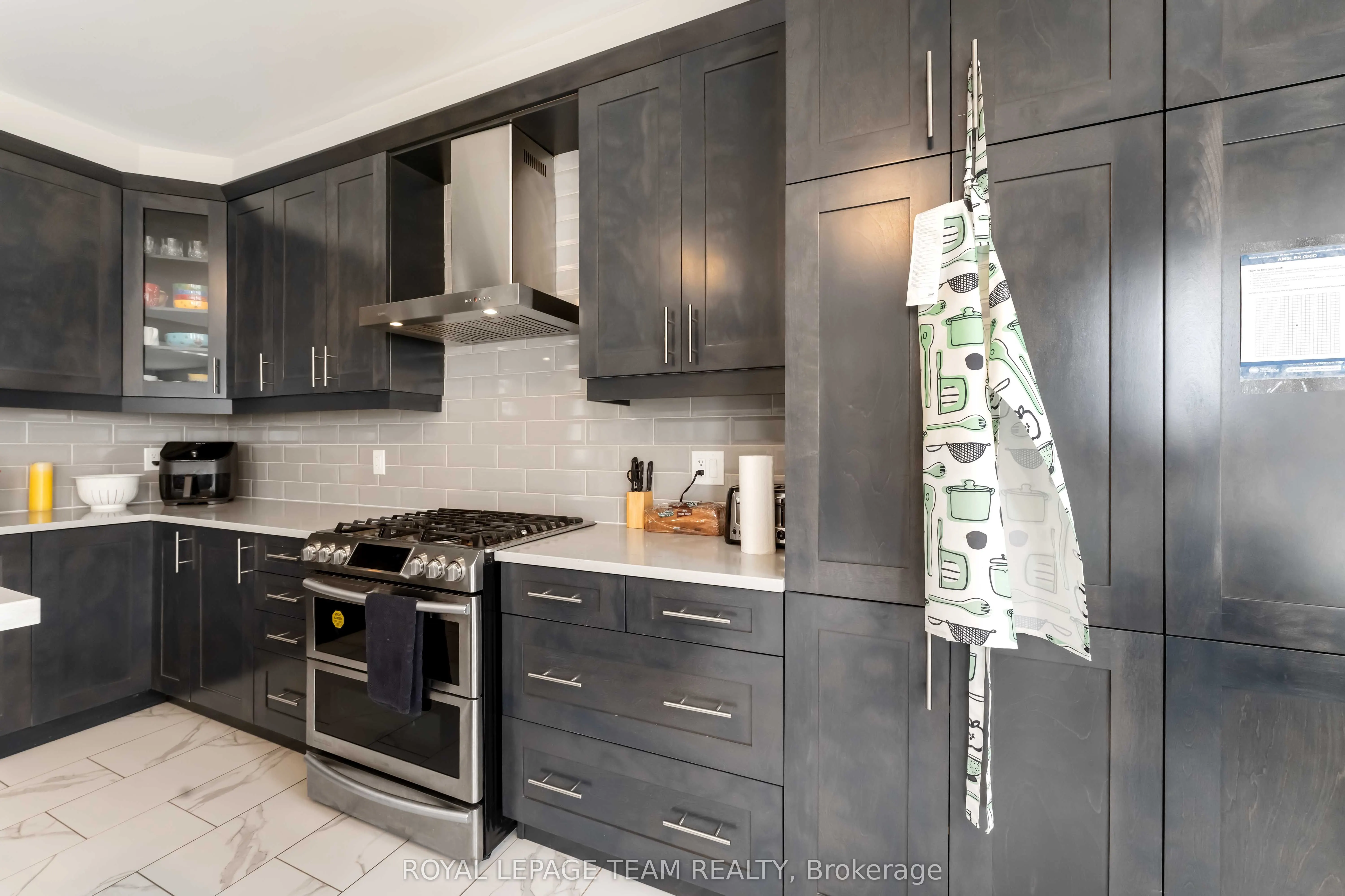 648 Pearl Dace Crescent