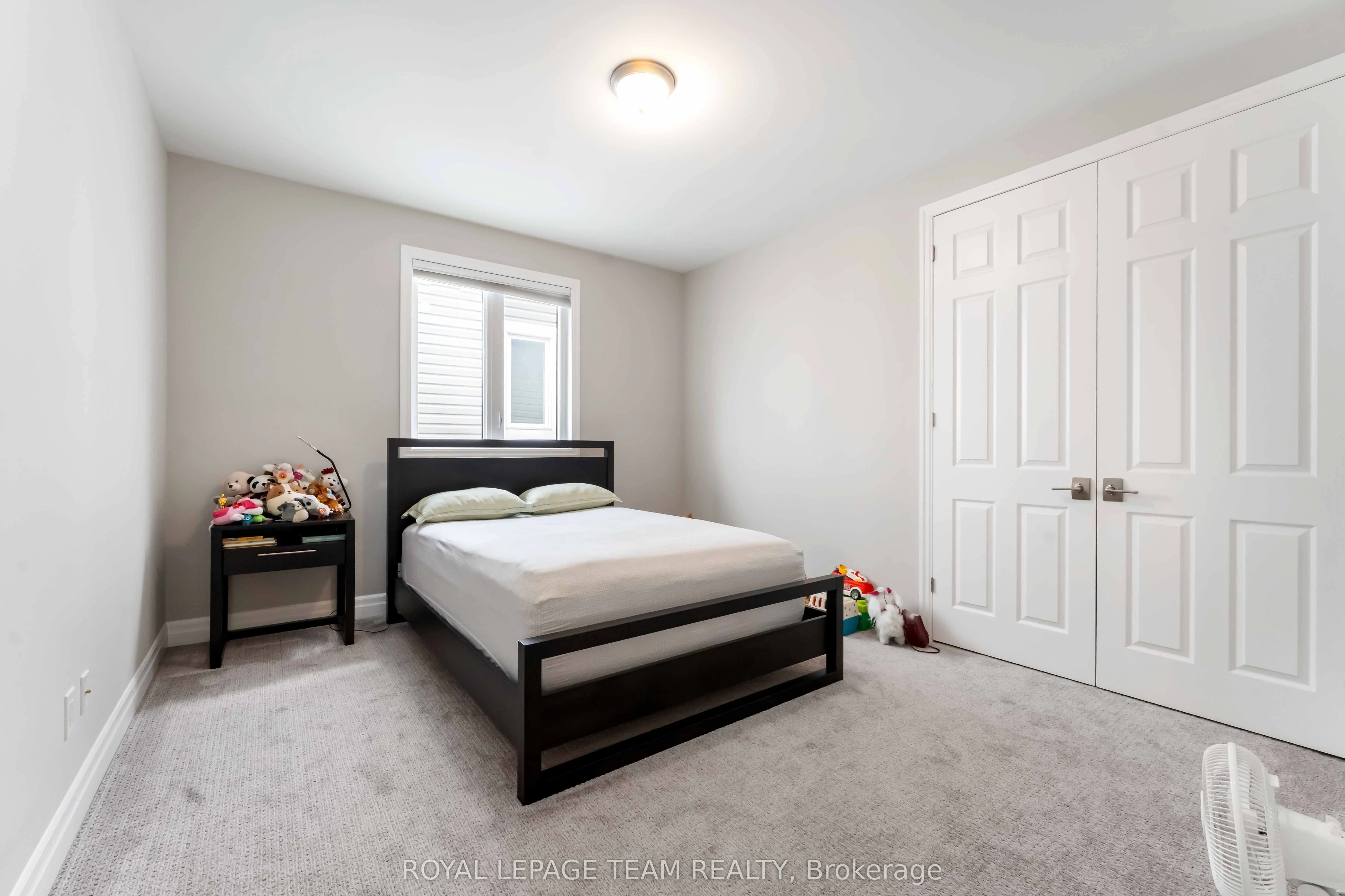 648 Pearl Dace Crescent