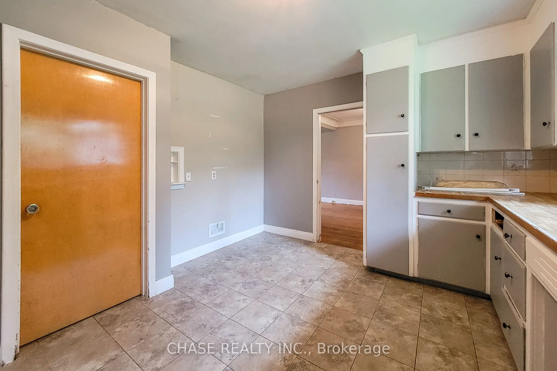 371 Robina Road