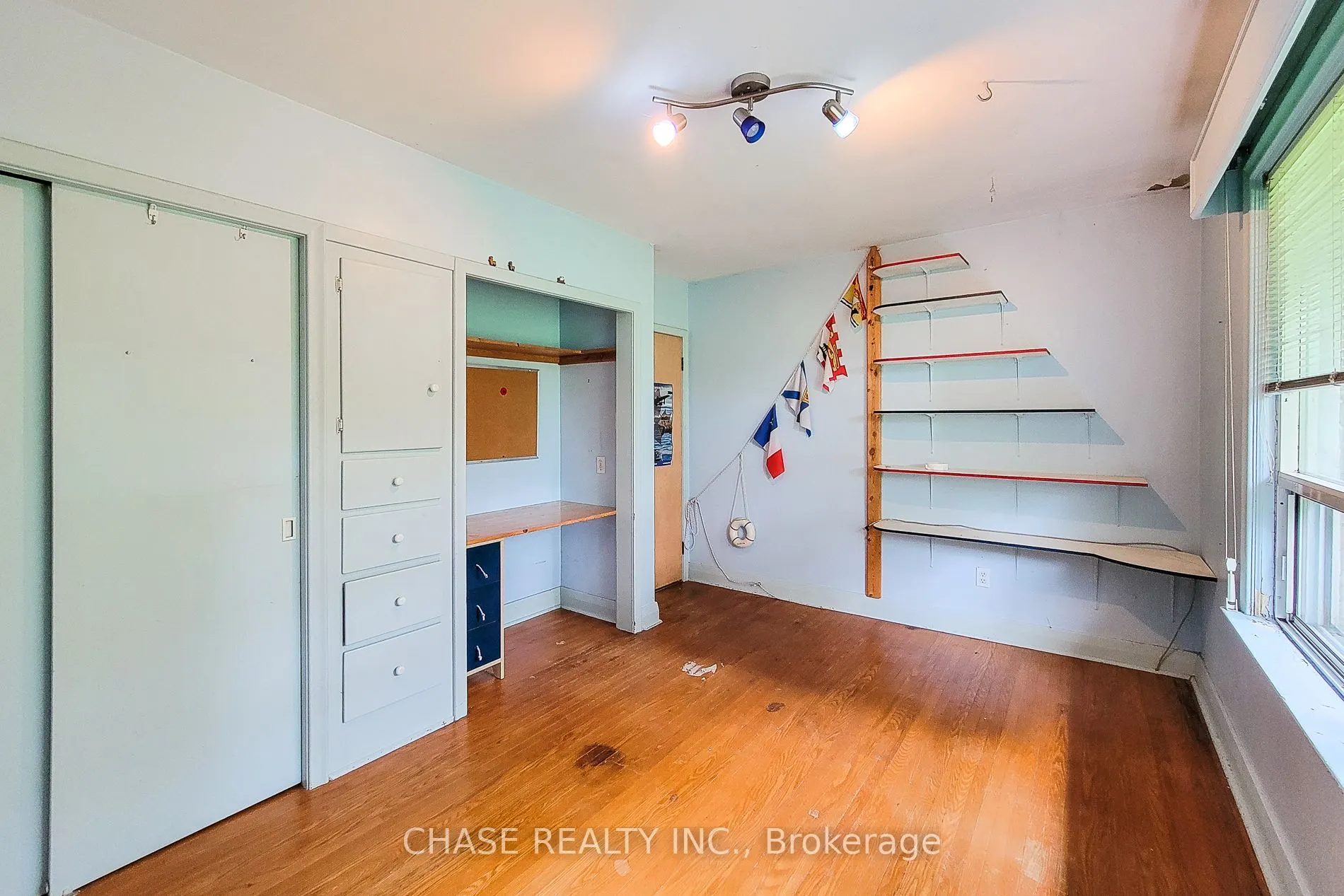 371 Robina Road