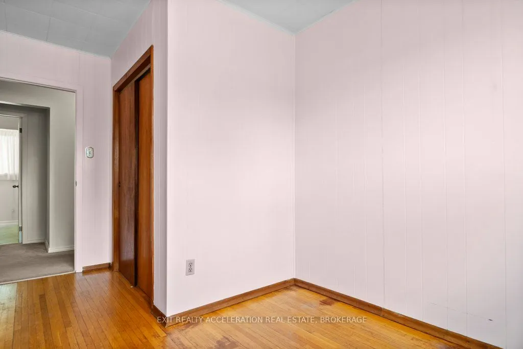 28 Sunset Crescent