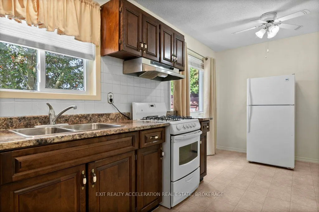 28 Sunset Crescent