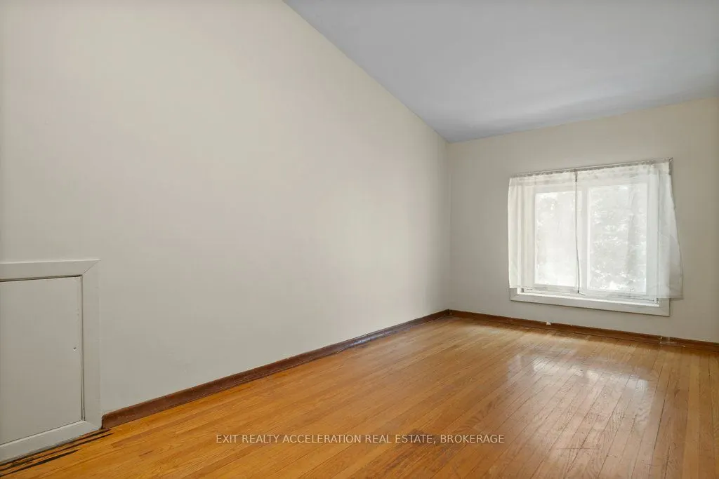 28 Sunset Crescent