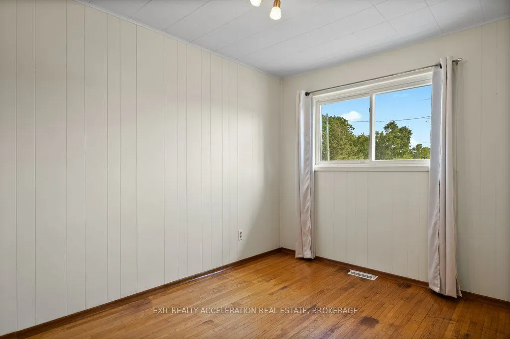 28 Sunset Crescent