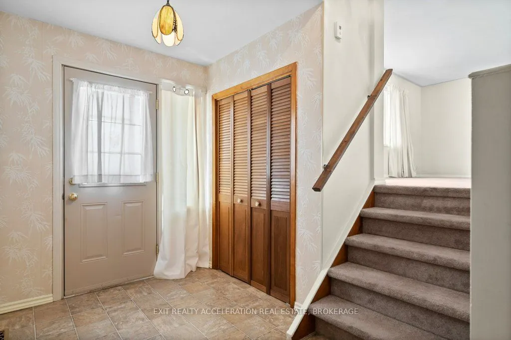 28 Sunset Crescent