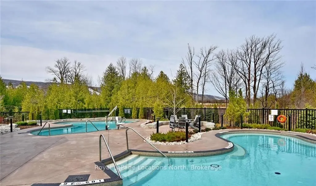 18 BECKWITH Lane, #302