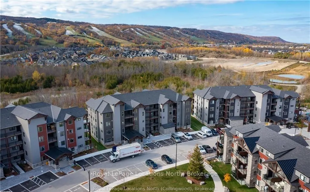 18 BECKWITH Lane, #302