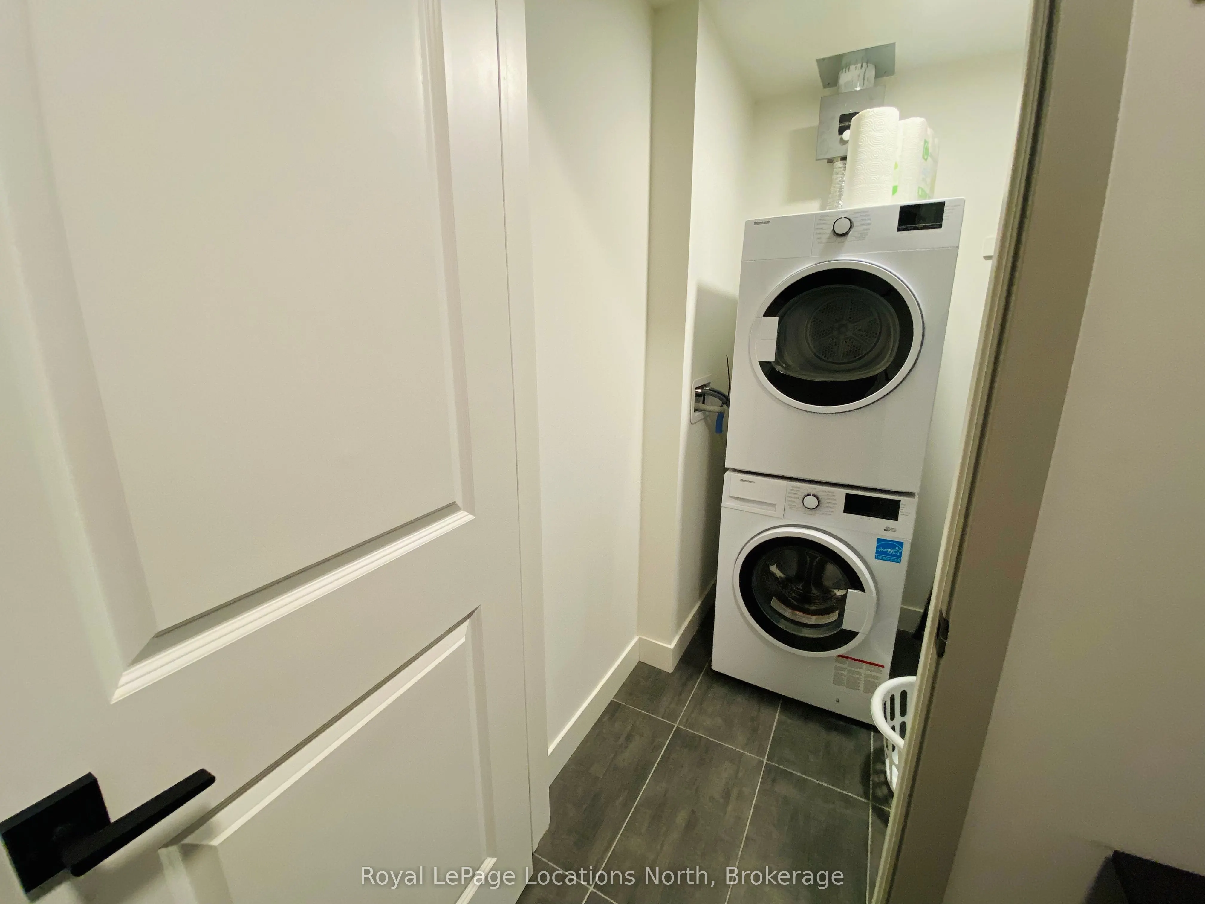 18 BECKWITH Lane, #302