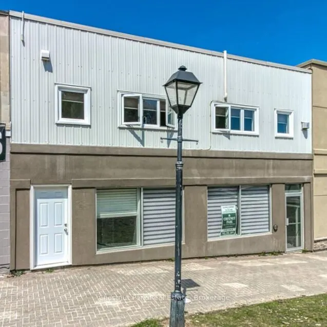 8 George Walk
